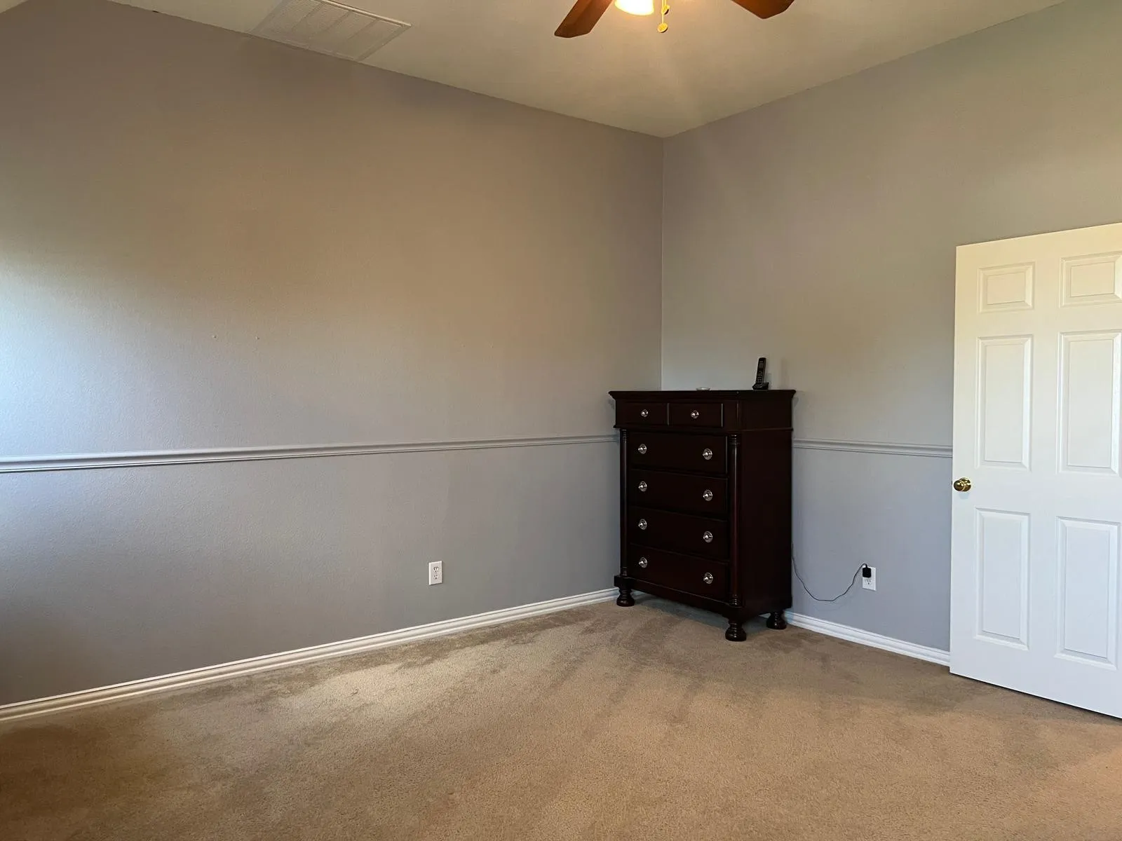 Single Family Residence For Rent in Collin County , 5505 Stone Cliff Court, Mc Kinney, Texas 75071, 6 Bedrooms, 5 Bathrooms, 2 Garage spaces, 3,893 Sqft, built in 2002, Price $3,600, mls#21307282, Real Estate Agent in Mc Kinney, Homes For Rent in Collin county, Homes For Rent in Mc Kinney, Realtor in Mc Kinney Texas, Real Estate Brokerage Independent Realty Texas, Luminita Cordes Realtor