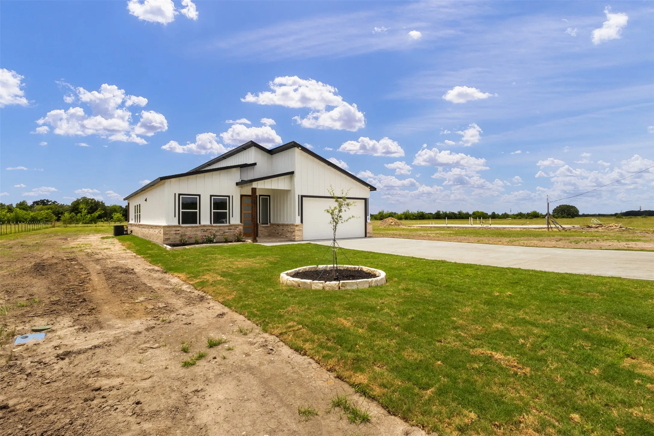 Single Family Residence For Sale in Hunt County , 5522 COUNTY ROAD 3521, Quinlan, Texas 75474, 4 Bedrooms, 2 Bathrooms, 2 Garage spaces, 1,968 Sqft, built in 2026, Price $435,000, mls#21308317, Real Estate Agent in Quinlan, Homes For Sale in Hunt county, Homes For Sale in Quinlan, Realtor in Quinlan Texas, Real Estate Brokerage Independent Realty Texas, Luminita Cordes Realtor