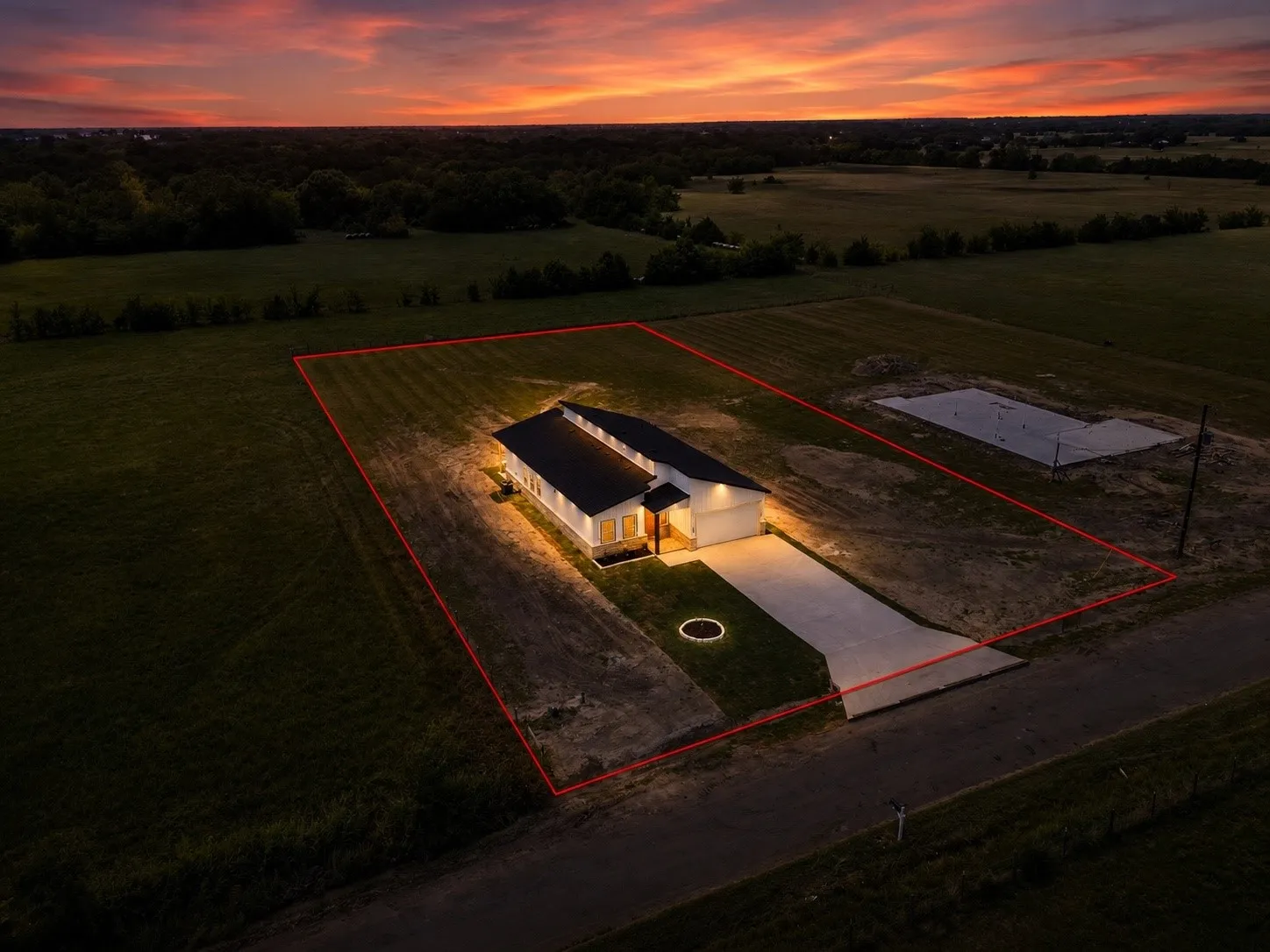 Single Family Residence For Sale in Hunt County , 5522 COUNTY ROAD 3521, Quinlan, Texas 75474, 4 Bedrooms, 2 Bathrooms, 2 Garage spaces, 1,968 Sqft, built in 2026, Price $435,000, mls#21308317, Real Estate Agent in Quinlan, Homes For Sale in Hunt county, Homes For Sale in Quinlan, Realtor in Quinlan Texas, Real Estate Brokerage Independent Realty Texas, Luminita Cordes Realtor