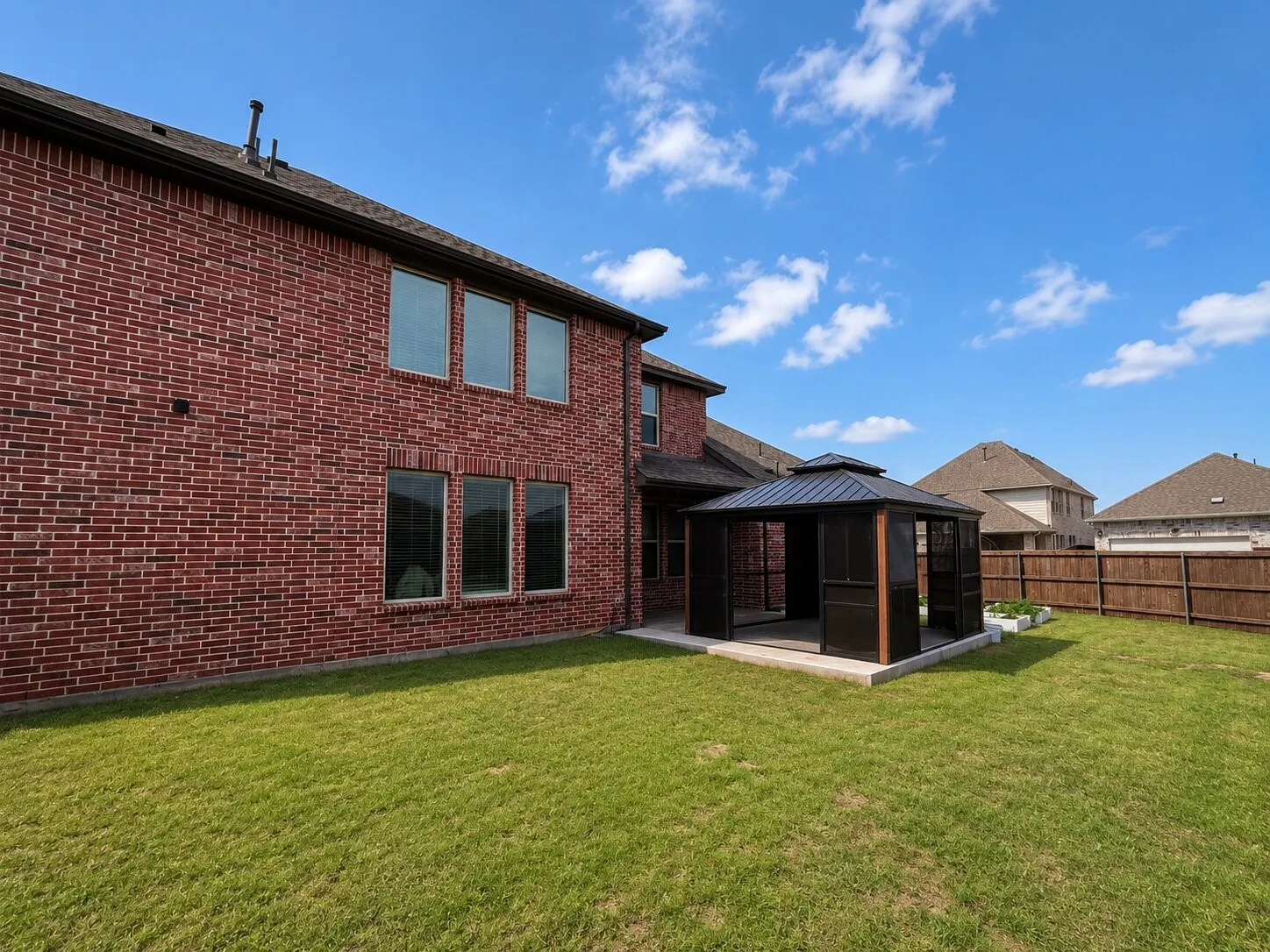 Single Family Residence For Sale in Dallas County , 1414 Haybale Lane, Garland, Texas 75042, 4 Bedrooms, 4 Bathrooms, 2 Garage spaces, 2,744 Sqft, built in 2023, Price $599,000, mls#21308329, Real Estate Agent in Garland, Homes For Sale in Dallas county, Homes For Sale in Garland, Realtor in Garland Texas, Real Estate Brokerage Independent Realty Texas, Luminita Cordes Realtor