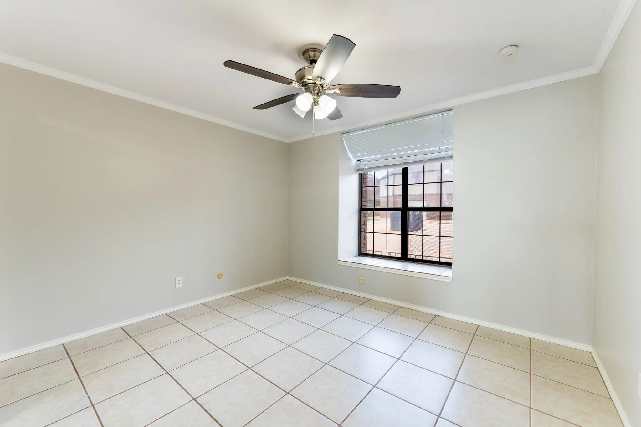 Condominium For Rent in Dallas County , 4552 Chaha Road 202, Garland, Texas 75043, 2 Bedroom, 2 Bathroom, Garage spaces, 943 Sqft, built in 1981, mls#21306252, Real Estate Agent in Garland, Homes For Rent in Dallas county, Homes For Rent in Garland, Realtor in Garland Texas, Real Estate Brokerage Independent Realty Texas, Luminita Cordes Realtor