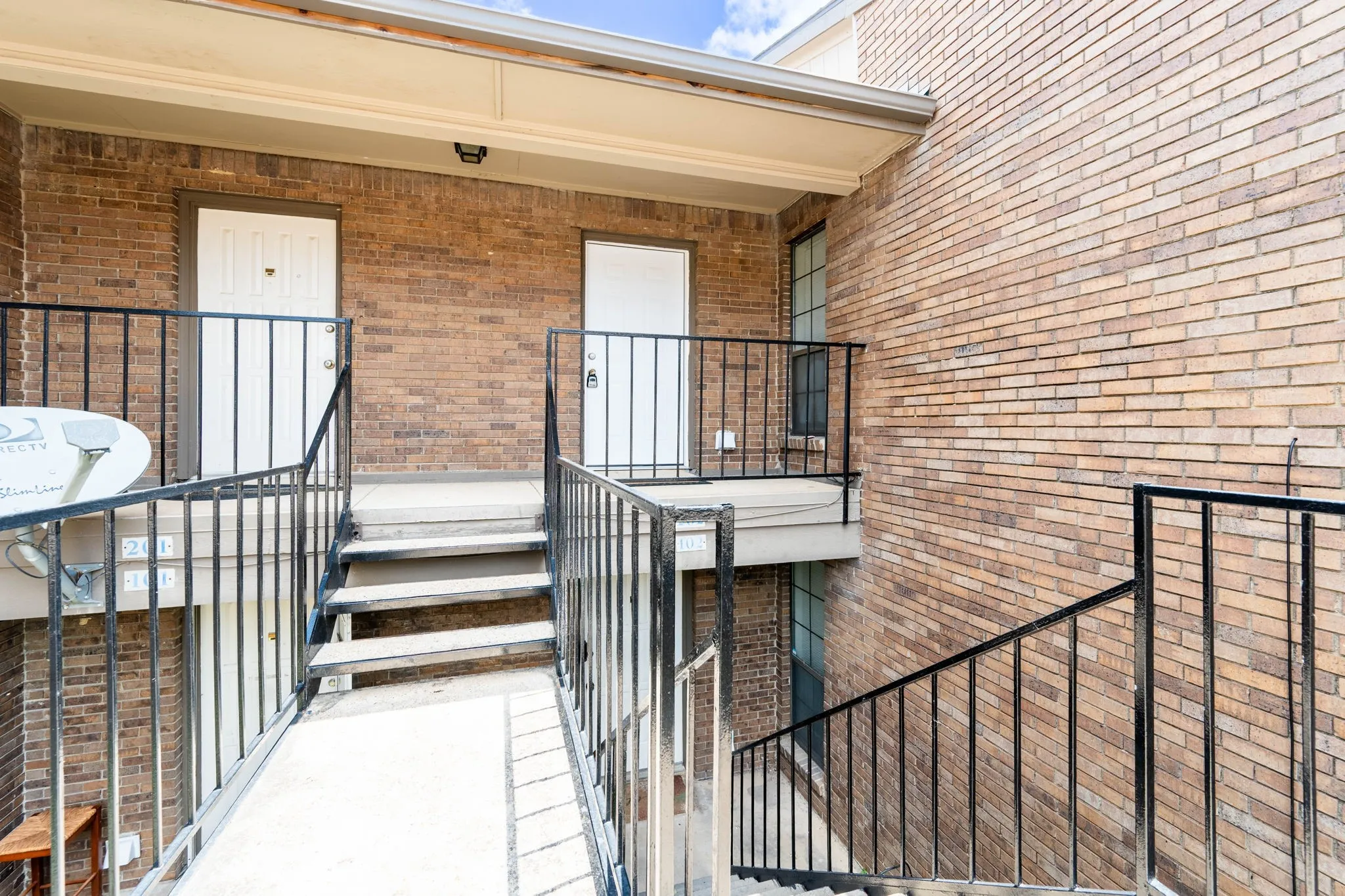 Condominium For Rent in Dallas County , 4552 Chaha Road 202, Garland, Texas 75043, 2 Bedroom, 2 Bathroom, Garage spaces, 943 Sqft, built in 1981, mls#21306252, Real Estate Agent in Garland, Homes For Rent in Dallas county, Homes For Rent in Garland, Realtor in Garland Texas, Real Estate Brokerage Independent Realty Texas, Luminita Cordes Realtor