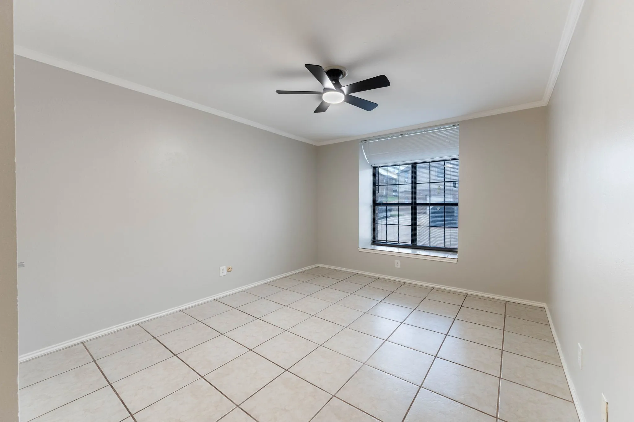 Condominium For Rent in Dallas County , 4552 Chaha Road 202, Garland, Texas 75043, 2 Bedroom, 2 Bathroom, Garage spaces, 943 Sqft, built in 1981, mls#21306252, Real Estate Agent in Garland, Homes For Rent in Dallas county, Homes For Rent in Garland, Realtor in Garland Texas, Real Estate Brokerage Independent Realty Texas, Luminita Cordes Realtor