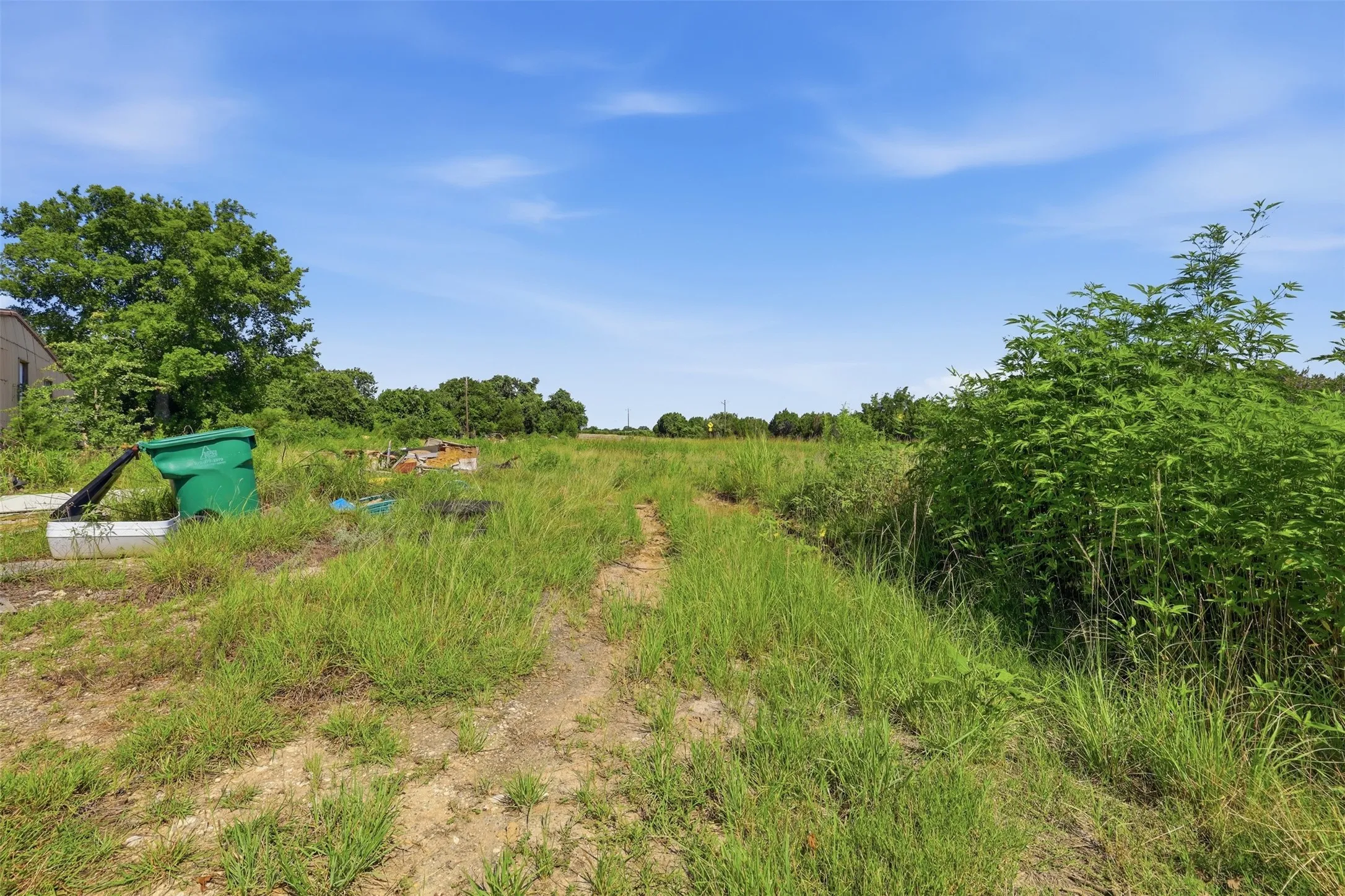Mobile Home For Sale in Somervell County , 1135 County Road 2005, Glen Rose, Texas 76690, 3 Bedroom, 2 Bathroom, Garage spaces, 1,664 Sqft, built in 1995, mls#21308339, Real Estate Agent in Glen Rose, Homes For Sale in Somervell county, Homes For Sale in Glen Rose, Realtor in Glen Rose Texas, Real Estate Brokerage Independent Realty Texas, Luminita Cordes Realtor