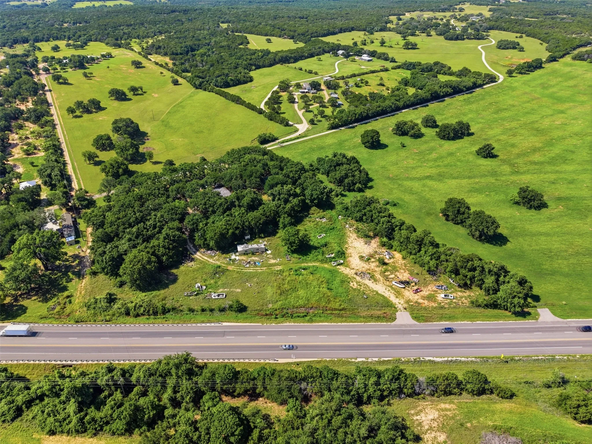 Mobile Home For Sale in Somervell County , 1135 County Road 2005, Glen Rose, Texas 76690, 3 Bedroom, 2 Bathroom, Garage spaces, 1,664 Sqft, built in 1995, mls#21308339, Real Estate Agent in Glen Rose, Homes For Sale in Somervell county, Homes For Sale in Glen Rose, Realtor in Glen Rose Texas, Real Estate Brokerage Independent Realty Texas, Luminita Cordes Realtor
