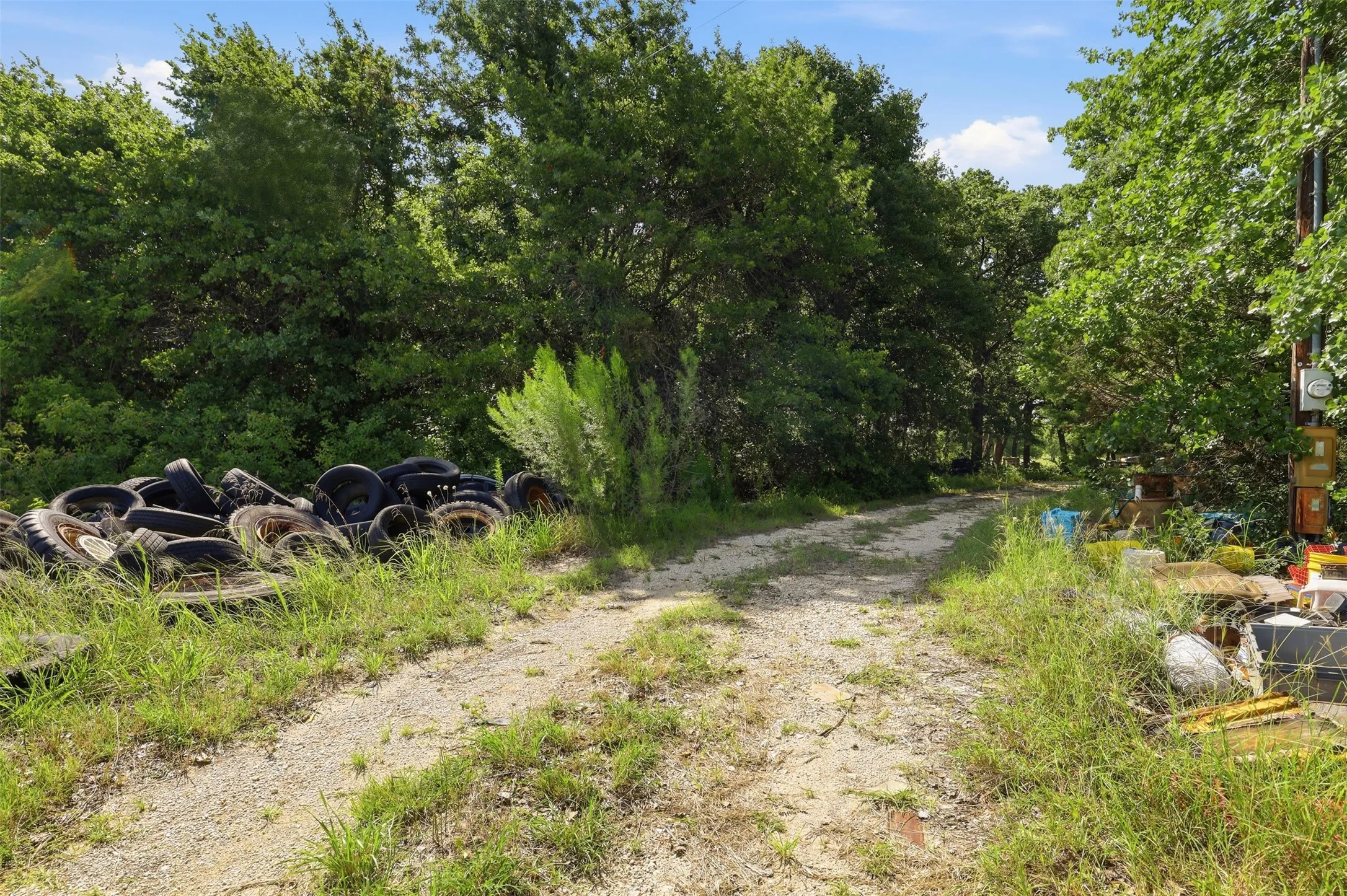 Mobile Home For Sale in Somervell County , 1135 County Road 2005, Glen Rose, Texas 76690, 3 Bedroom, 2 Bathroom, Garage spaces, 1,664 Sqft, built in 1995, mls#21308339, Real Estate Agent in Glen Rose, Homes For Sale in Somervell county, Homes For Sale in Glen Rose, Realtor in Glen Rose Texas, Real Estate Brokerage Independent Realty Texas, Luminita Cordes Realtor