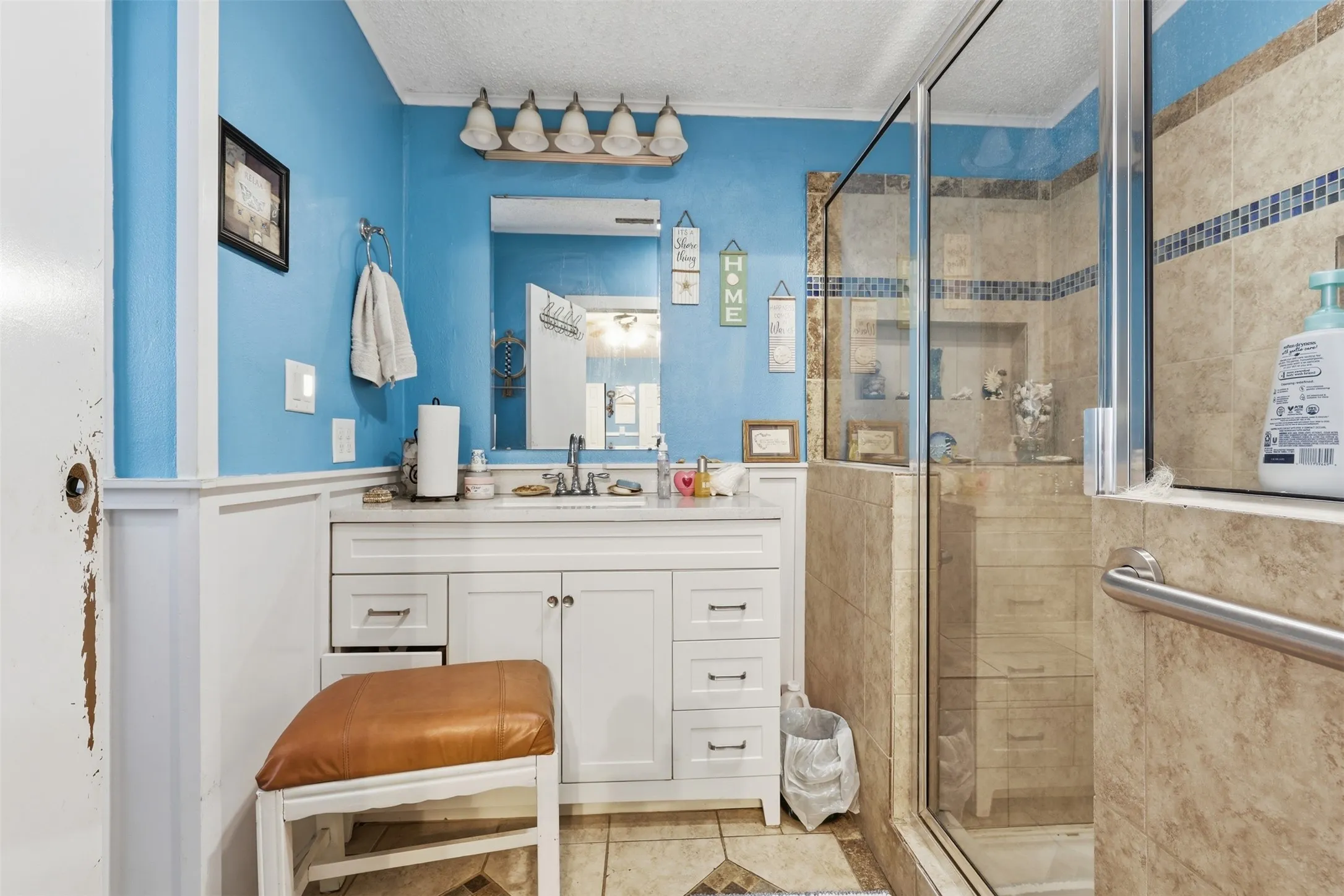 Mobile Home For Sale in Somervell County , 1135 County Road 2005, Glen Rose, Texas 76690, 3 Bedroom, 2 Bathroom, Garage spaces, 1,664 Sqft, built in 1995, mls#21308339, Real Estate Agent in Glen Rose, Homes For Sale in Somervell county, Homes For Sale in Glen Rose, Realtor in Glen Rose Texas, Real Estate Brokerage Independent Realty Texas, Luminita Cordes Realtor
