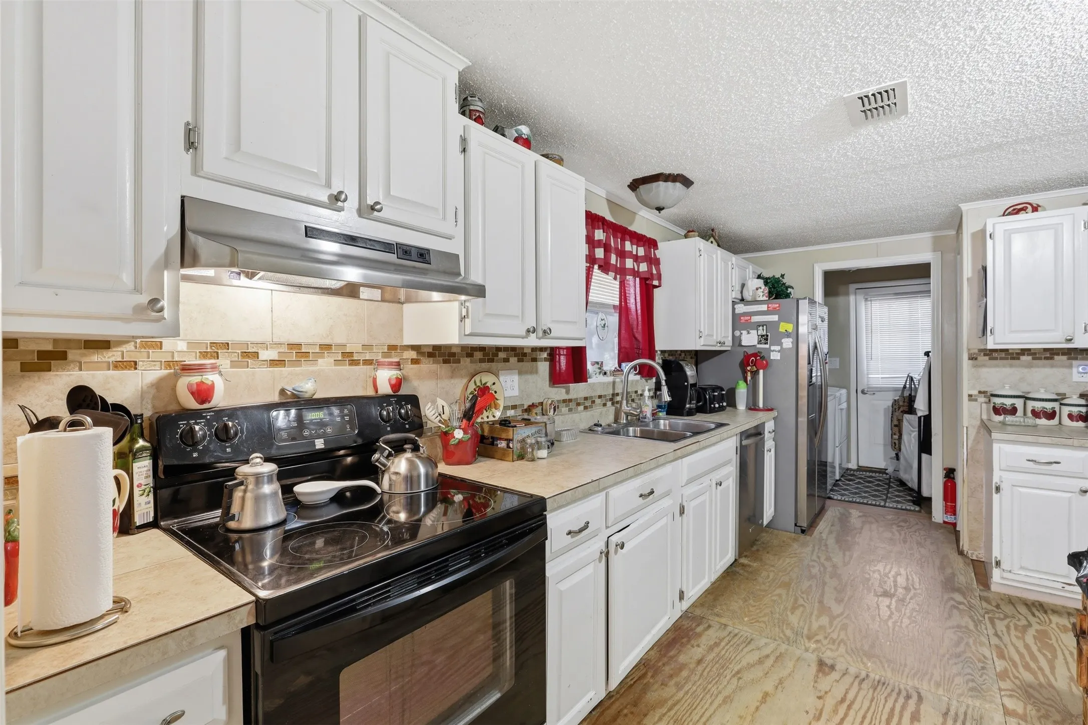 Mobile Home For Sale in Somervell County , 1135 County Road 2005, Glen Rose, Texas 76690, 3 Bedroom, 2 Bathroom, Garage spaces, 1,664 Sqft, built in 1995, mls#21308339, Real Estate Agent in Glen Rose, Homes For Sale in Somervell county, Homes For Sale in Glen Rose, Realtor in Glen Rose Texas, Real Estate Brokerage Independent Realty Texas, Luminita Cordes Realtor