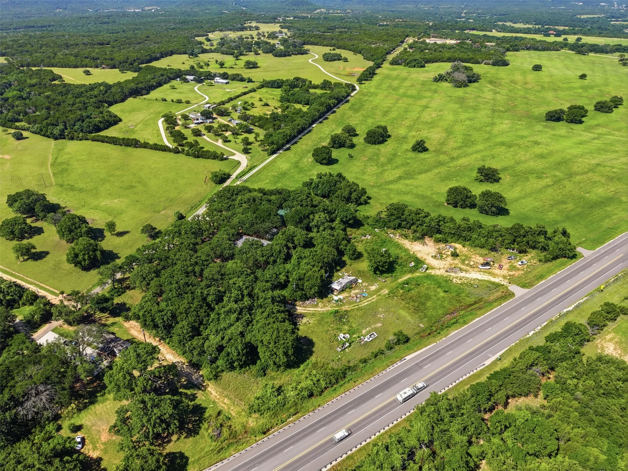 Mobile Home For Sale in Somervell County , 1135 County Road 2005, Glen Rose, Texas 76690, 3 Bedroom, 2 Bathroom, Garage spaces, 1,664 Sqft, built in 1995, mls#21308339, Real Estate Agent in Glen Rose, Homes For Sale in Somervell county, Homes For Sale in Glen Rose, Realtor in Glen Rose Texas, Real Estate Brokerage Independent Realty Texas, Luminita Cordes Realtor