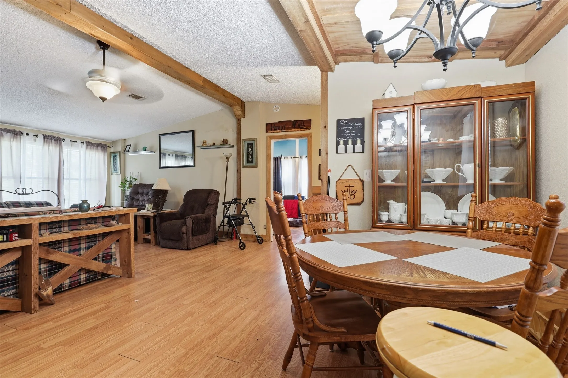 Mobile Home For Sale in Somervell County , 1135 County Road 2005, Glen Rose, Texas 76690, 3 Bedroom, 2 Bathroom, Garage spaces, 1,664 Sqft, built in 1995, mls#21308339, Real Estate Agent in Glen Rose, Homes For Sale in Somervell county, Homes For Sale in Glen Rose, Realtor in Glen Rose Texas, Real Estate Brokerage Independent Realty Texas, Luminita Cordes Realtor