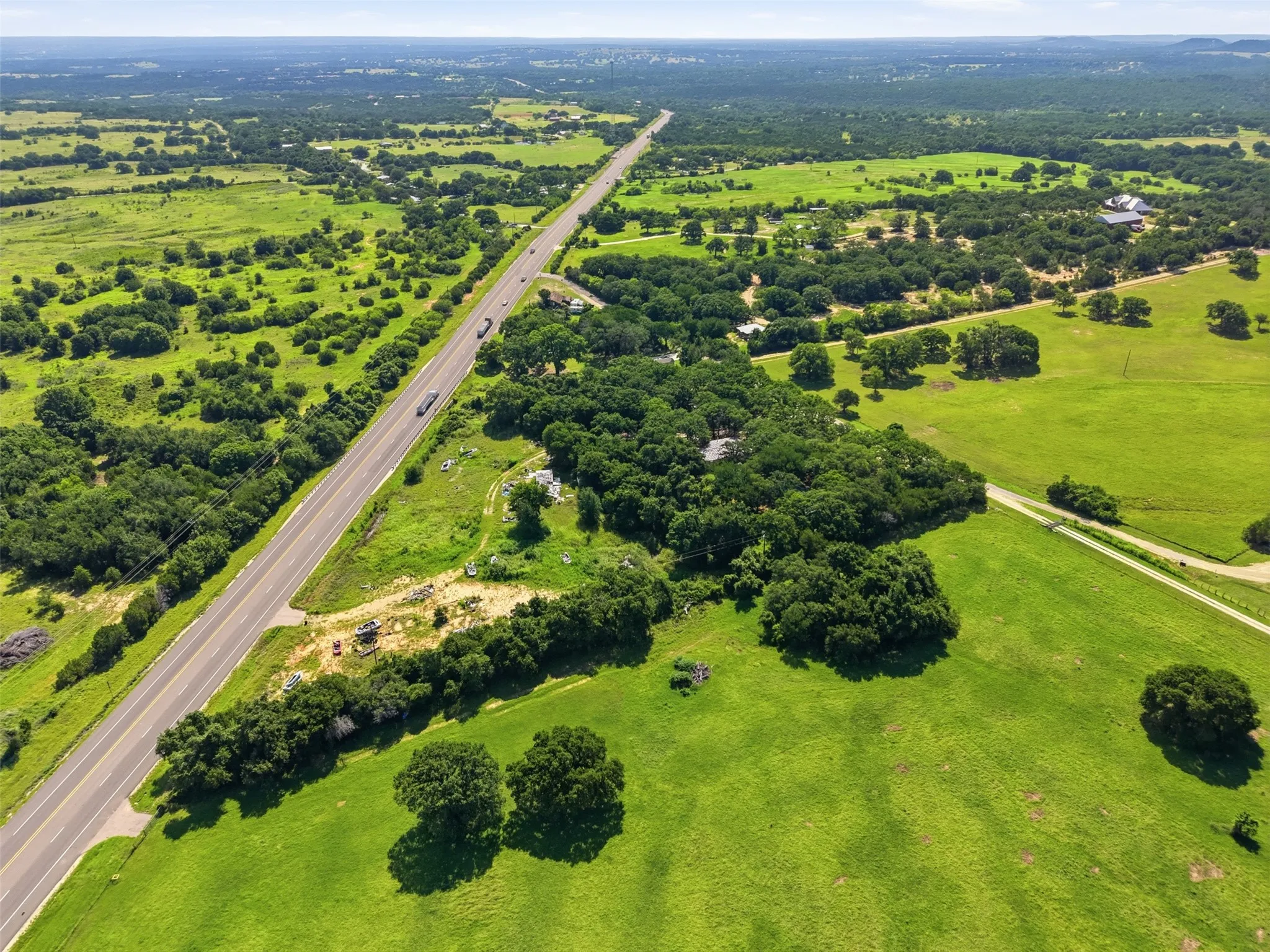 Mobile Home For Sale in Somervell County , 1135 County Road 2005, Glen Rose, Texas 76690, 3 Bedroom, 2 Bathroom, Garage spaces, 1,664 Sqft, built in 1995, mls#21308339, Real Estate Agent in Glen Rose, Homes For Sale in Somervell county, Homes For Sale in Glen Rose, Realtor in Glen Rose Texas, Real Estate Brokerage Independent Realty Texas, Luminita Cordes Realtor