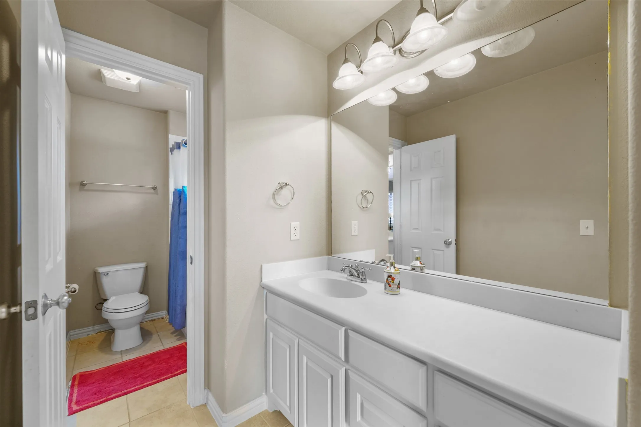 Single Family Residence For Sale in Collin County , 10082 Drawbridge Drive, Frisco, Texas 75035, 4 Bedroom, 4 Bathroom, 2 Garage spaces, 3,501 Sqft, built in 2010, mls#21308342, Real Estate Agent in Frisco, Homes For Sale in Collin county, Homes For Sale in Frisco, Realtor in Frisco Texas, Real Estate Brokerage Independent Realty Texas, Luminita Cordes Realtor