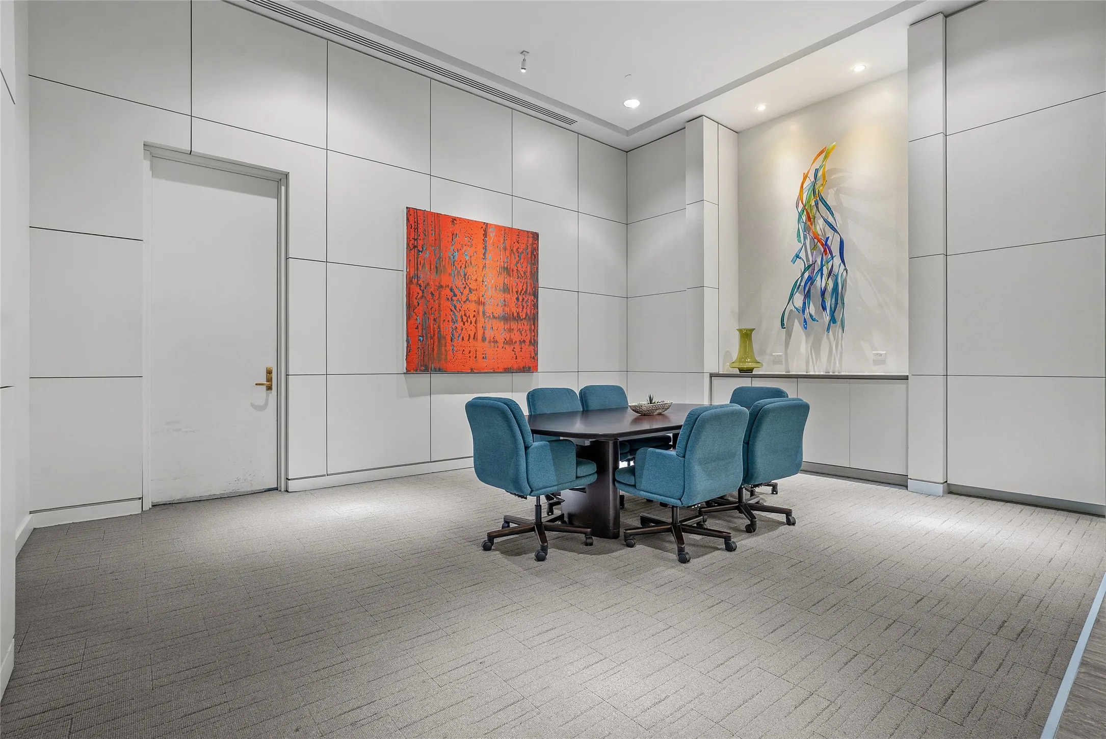 Condominium For Sale in Dallas County , 3111 Welborn Street 1701, Dallas, Texas 75219, 0, 0, 2 Garage spaces, 7,465 Sqft, built in 1985, Price $1,500,000, mls#21308351, Real Estate Agent in Dallas, Homes For Sale in Dallas county, Homes For Sale in Dallas, Realtor in Dallas Texas, Real Estate Brokerage Independent Realty Texas, Luminita Cordes Realtor