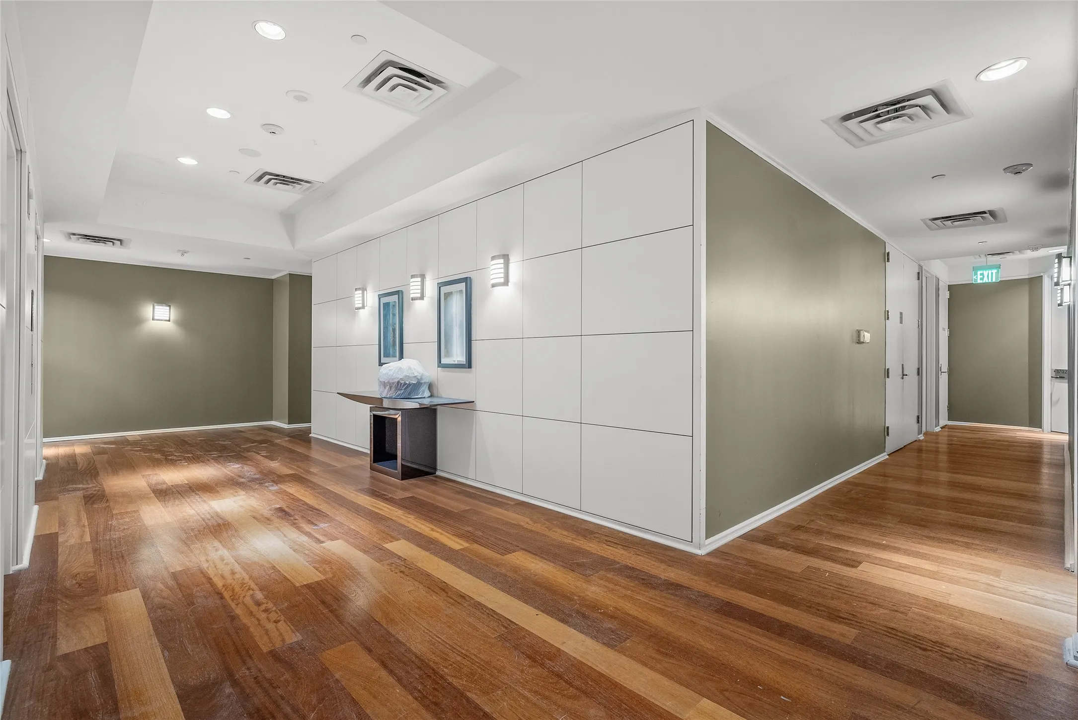 Condominium For Sale in Dallas County , 3111 Welborn Street 1701, Dallas, Texas 75219, 0, 0, 2 Garage spaces, 7,465 Sqft, built in 1985, Price $1,500,000, mls#21308351, Real Estate Agent in Dallas, Homes For Sale in Dallas county, Homes For Sale in Dallas, Realtor in Dallas Texas, Real Estate Brokerage Independent Realty Texas, Luminita Cordes Realtor