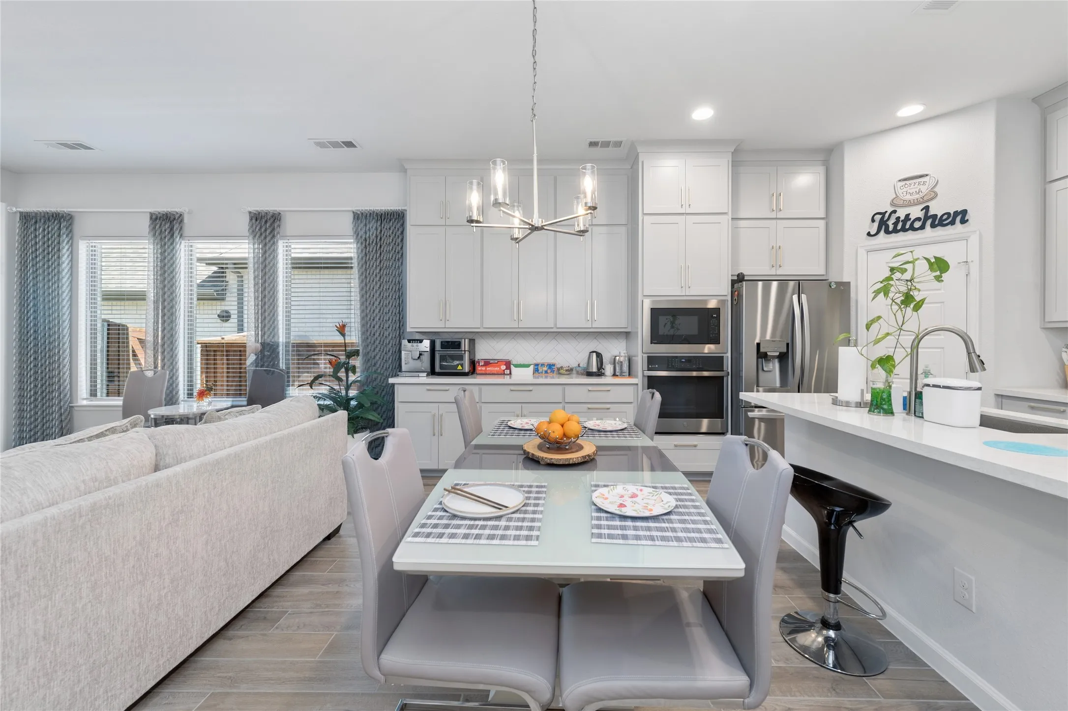Single Family Residence For Sale in Denton County , 9108 Winding Creek Drive, Little Elm, Texas 75068, 4 Bedroom, 3 Bathroom, 2 Garage spaces, 1,809 Sqft, built in 2023, mls#21308366, Real Estate Agent in Little Elm, Homes For Sale in Denton county, Homes For Sale in Little Elm, Realtor in Little Elm Texas, Real Estate Brokerage Independent Realty Texas, Luminita Cordes Realtor