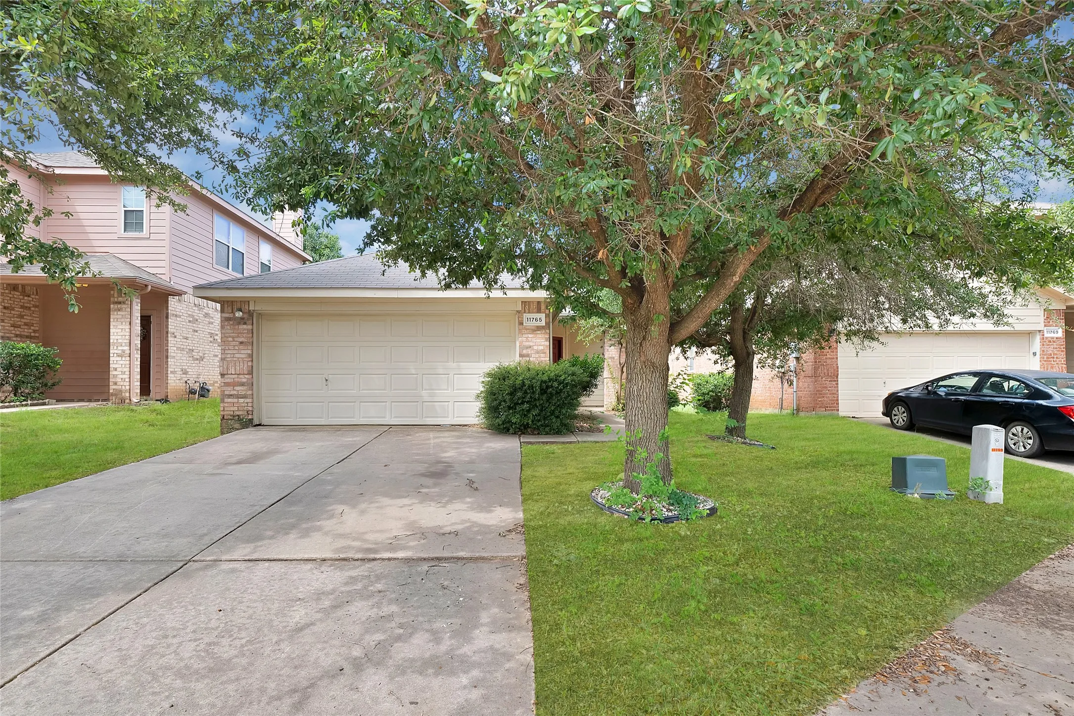 Single Family Residence For Sale in Tarrant County , 11765 Bobcat Drive, Fort Worth, Texas 76244, 3 Bedroom, 2 Bathroom, 2 Garage spaces, 1,408 Sqft, built in 2004, mls#21301777, Real Estate Agent in Fort Worth, Homes For Sale in Tarrant county, Homes For Sale in Fort Worth, Realtor in Fort Worth Texas, Real Estate Brokerage Independent Realty Texas, Luminita Cordes Realtor