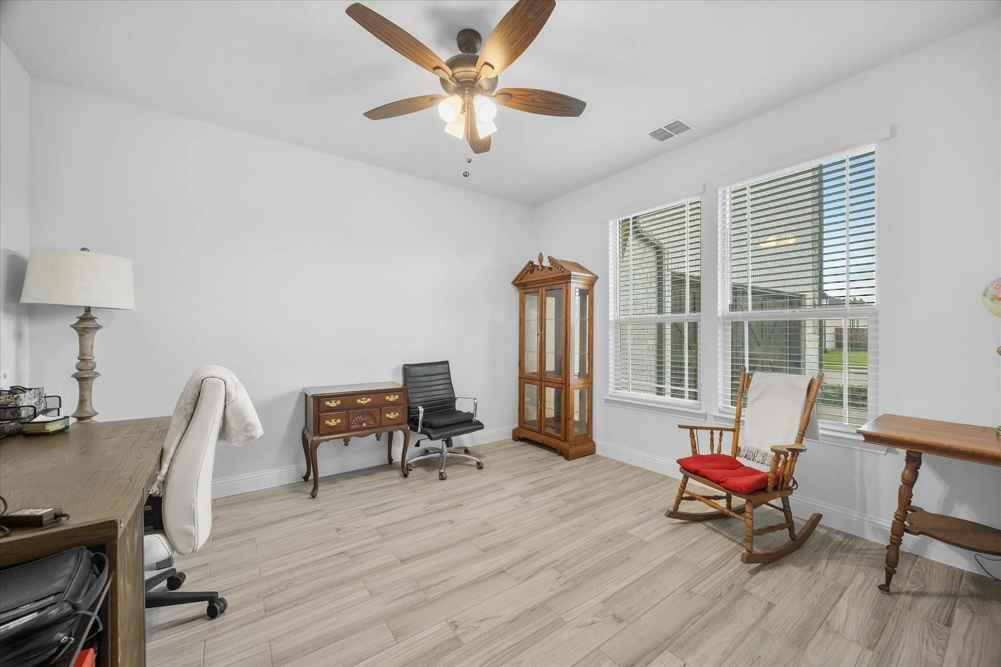 Single Family Residence For Rent in Rockwall County , 1904 Frediano Lane, Mclendon Chisholm, Texas 75032, 5 Bedroom, 4 Bathroom, 3 Garage spaces, 3,480 Sqft, built in 2022, mls#21308323, Real Estate Agent in Mclendon Chisholm, Homes For Rent in Rockwall county, Homes For Rent in Mclendon Chisholm, Realtor in Mclendon Chisholm Texas, Real Estate Brokerage Independent Realty Texas, Luminita Cordes Realtor
