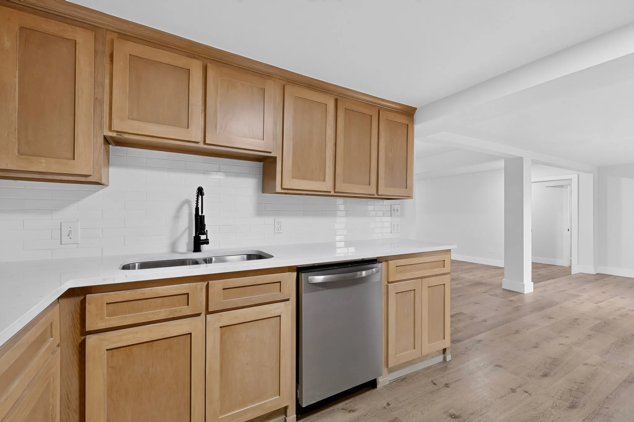 Single Family Residence For Sale in Tarrant County , 4171 Carolyn Road, Fort Worth, Texas 76109, 4 Bedroom, 3 Bathroom, Garage spaces, 1,765 Sqft, built in 1950, mls#21303116, Real Estate Agent in Fort Worth, Homes For Sale in Tarrant county, Homes For Sale in Fort Worth, Realtor in Fort Worth Texas, Real Estate Brokerage Independent Realty Texas, Luminita Cordes Realtor