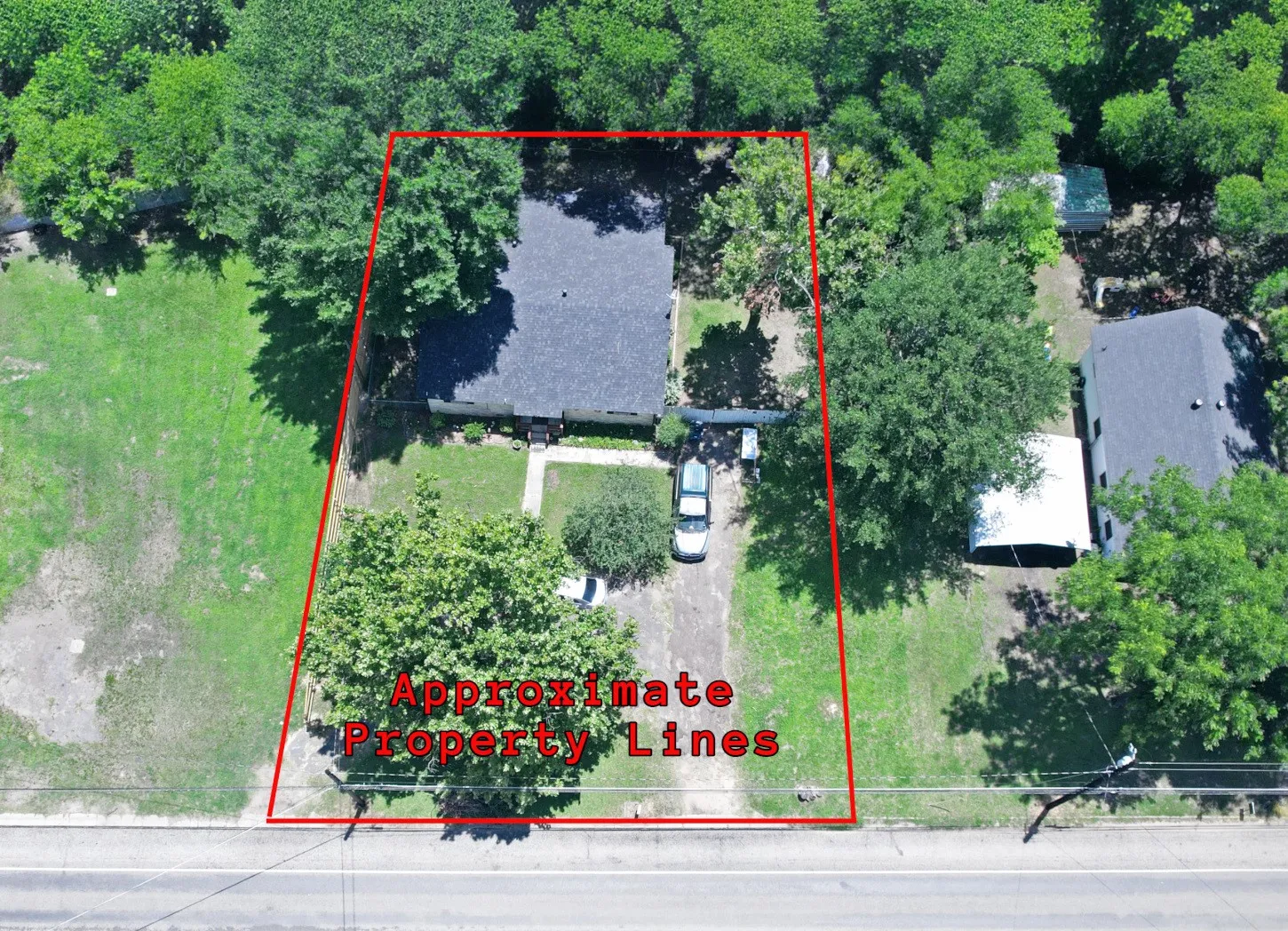 Single Family Residence For Sale in Wood County , 411 N Winnsboro Street, Quitman, Texas 75783, 3 Bedroom, 2 Bathroom, Garage spaces, 1,683 Sqft, built in 1985, mls#21306487, Real Estate Agent in Quitman, Homes For Sale in Wood county, Homes For Sale in Quitman, Realtor in Quitman Texas, Real Estate Brokerage Independent Realty Texas, Luminita Cordes Realtor