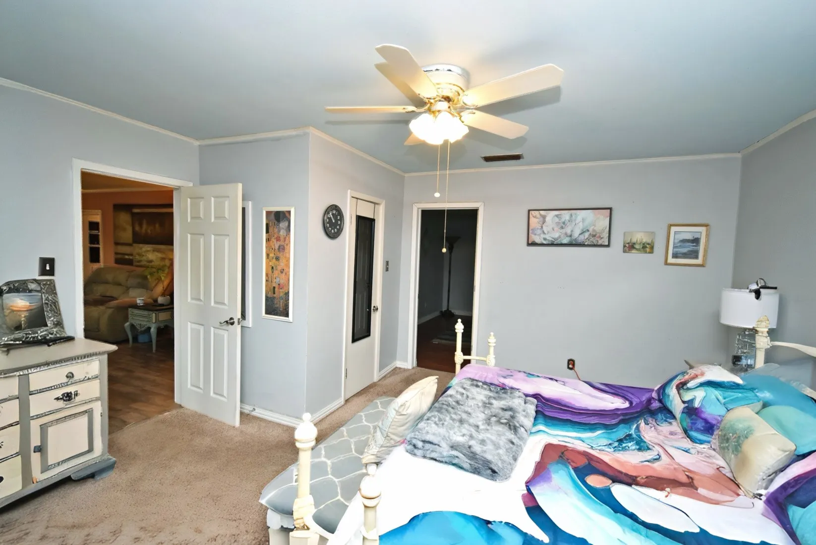Single Family Residence For Sale in Wood County , 411 N Winnsboro Street, Quitman, Texas 75783, 3 Bedroom, 2 Bathroom, Garage spaces, 1,683 Sqft, built in 1985, mls#21306487, Real Estate Agent in Quitman, Homes For Sale in Wood county, Homes For Sale in Quitman, Realtor in Quitman Texas, Real Estate Brokerage Independent Realty Texas, Luminita Cordes Realtor