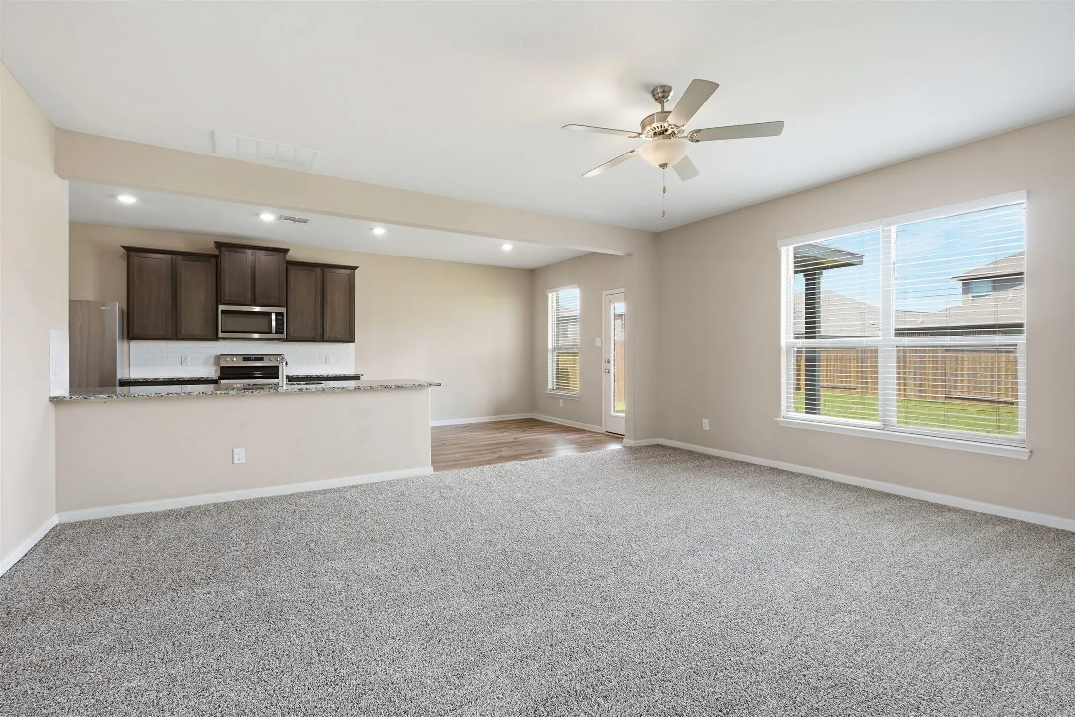 Single Family Residence For Sale in Tarrant County , 1000 Tumbleweed Trail, Crowley, Texas 76036, 4 Bedroom, 3 Bathroom, 2 Garage spaces, 2,231 Sqft, built in 2021, mls#21291038, Real Estate Agent in Crowley, Homes For Sale in Tarrant county, Homes For Sale in Crowley, Realtor in Crowley Texas, Real Estate Brokerage Independent Realty Texas, Luminita Cordes Realtor