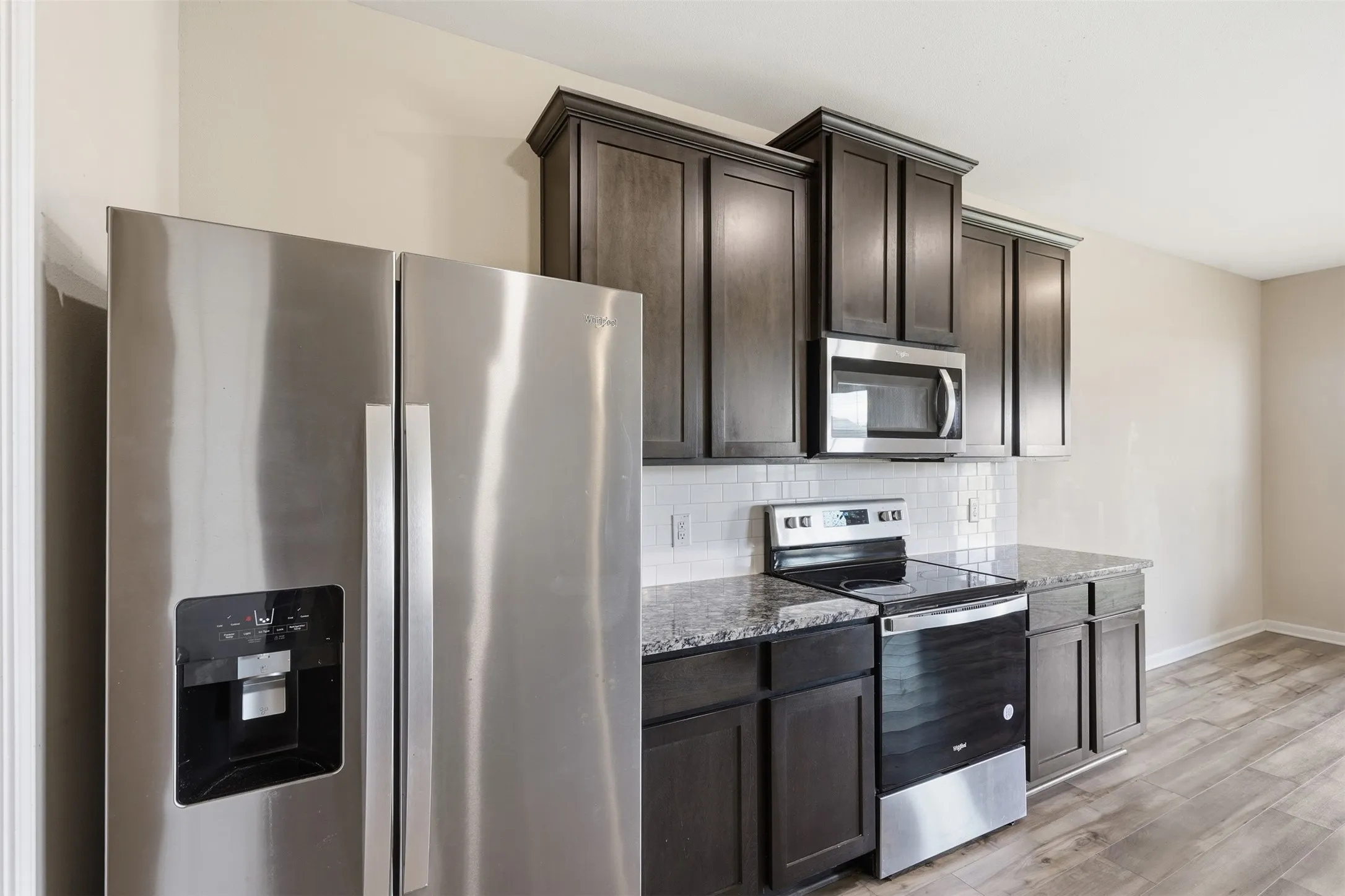Single Family Residence For Sale in Tarrant County , 1000 Tumbleweed Trail, Crowley, Texas 76036, 4 Bedroom, 3 Bathroom, 2 Garage spaces, 2,231 Sqft, built in 2021, mls#21291038, Real Estate Agent in Crowley, Homes For Sale in Tarrant county, Homes For Sale in Crowley, Realtor in Crowley Texas, Real Estate Brokerage Independent Realty Texas, Luminita Cordes Realtor