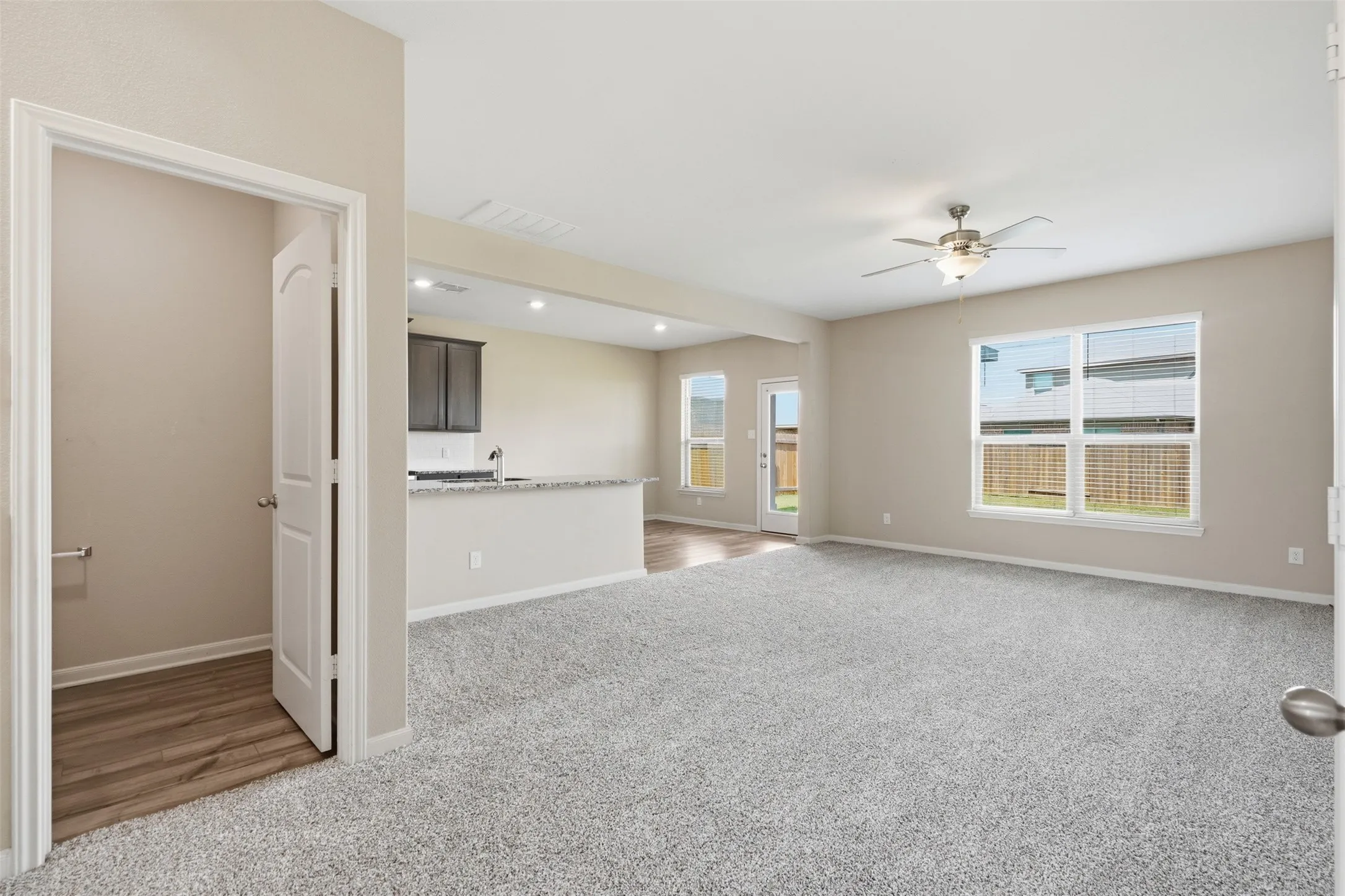 Single Family Residence For Sale in Tarrant County , 1000 Tumbleweed Trail, Crowley, Texas 76036, 4 Bedroom, 3 Bathroom, 2 Garage spaces, 2,231 Sqft, built in 2021, mls#21291038, Real Estate Agent in Crowley, Homes For Sale in Tarrant county, Homes For Sale in Crowley, Realtor in Crowley Texas, Real Estate Brokerage Independent Realty Texas, Luminita Cordes Realtor