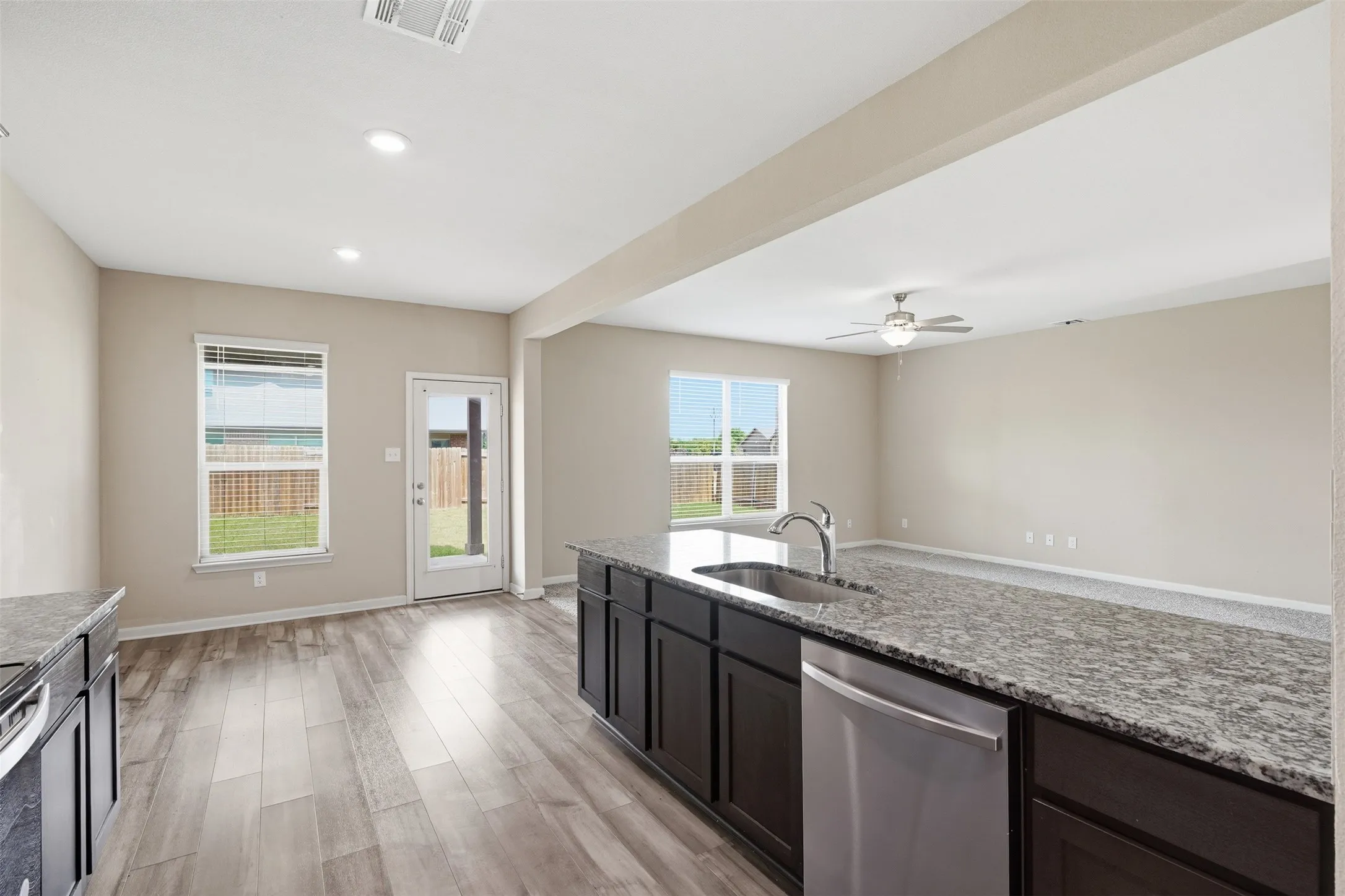 Single Family Residence For Sale in Tarrant County , 1000 Tumbleweed Trail, Crowley, Texas 76036, 4 Bedroom, 3 Bathroom, 2 Garage spaces, 2,231 Sqft, built in 2021, mls#21291038, Real Estate Agent in Crowley, Homes For Sale in Tarrant county, Homes For Sale in Crowley, Realtor in Crowley Texas, Real Estate Brokerage Independent Realty Texas, Luminita Cordes Realtor