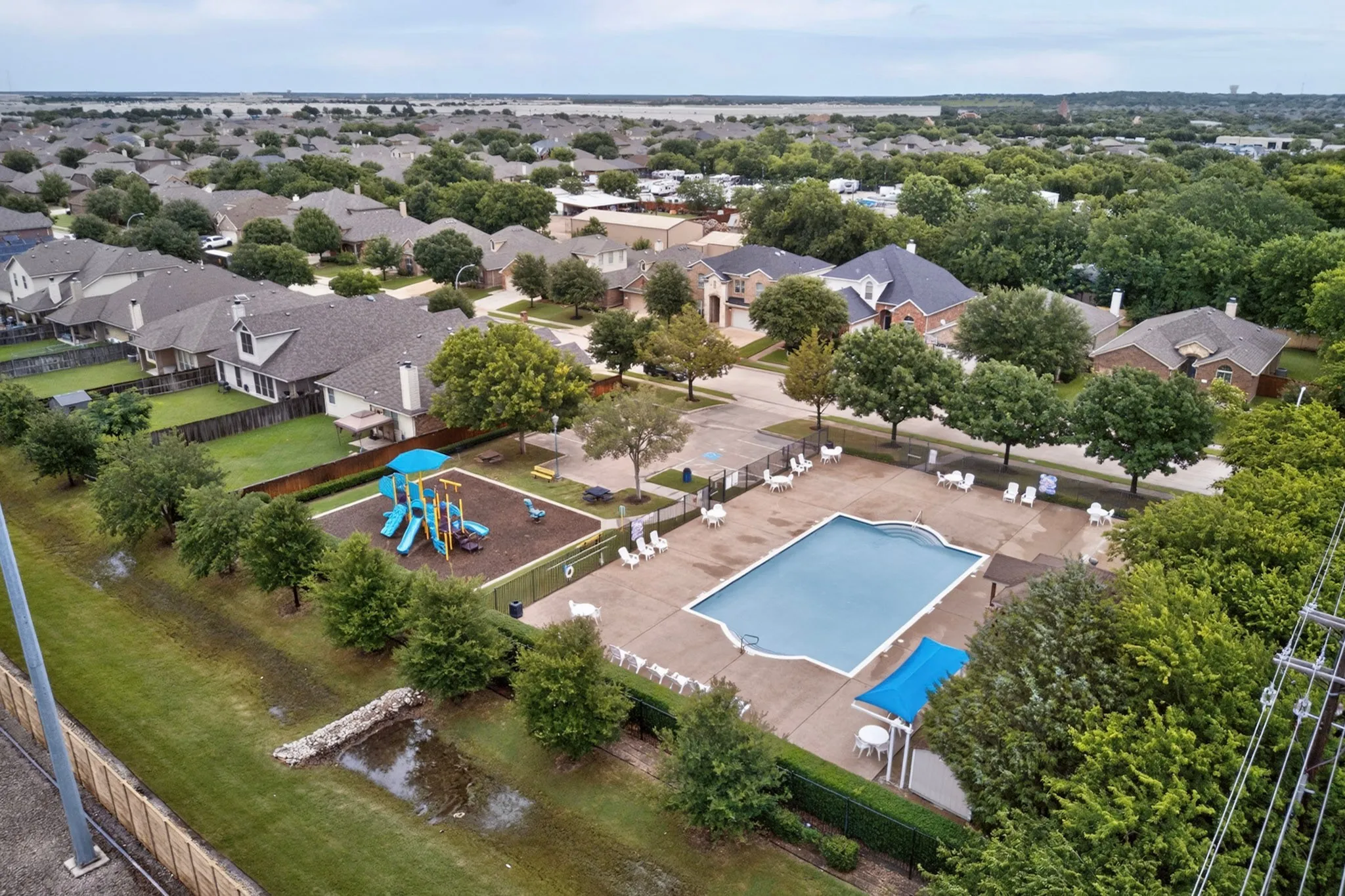 Single Family Residence For Sale in Tarrant County , 13008 Palancar Drive, Fort Worth, Texas 76244, 3 Bedroom, 2 Bathroom, 2 Garage spaces, 1,740 Sqft, built in 2016, mls#21308232, Real Estate Agent in Fort Worth, Homes For Sale in Tarrant county, Homes For Sale in Fort Worth, Realtor in Fort Worth Texas, Real Estate Brokerage Independent Realty Texas, Luminita Cordes Realtor