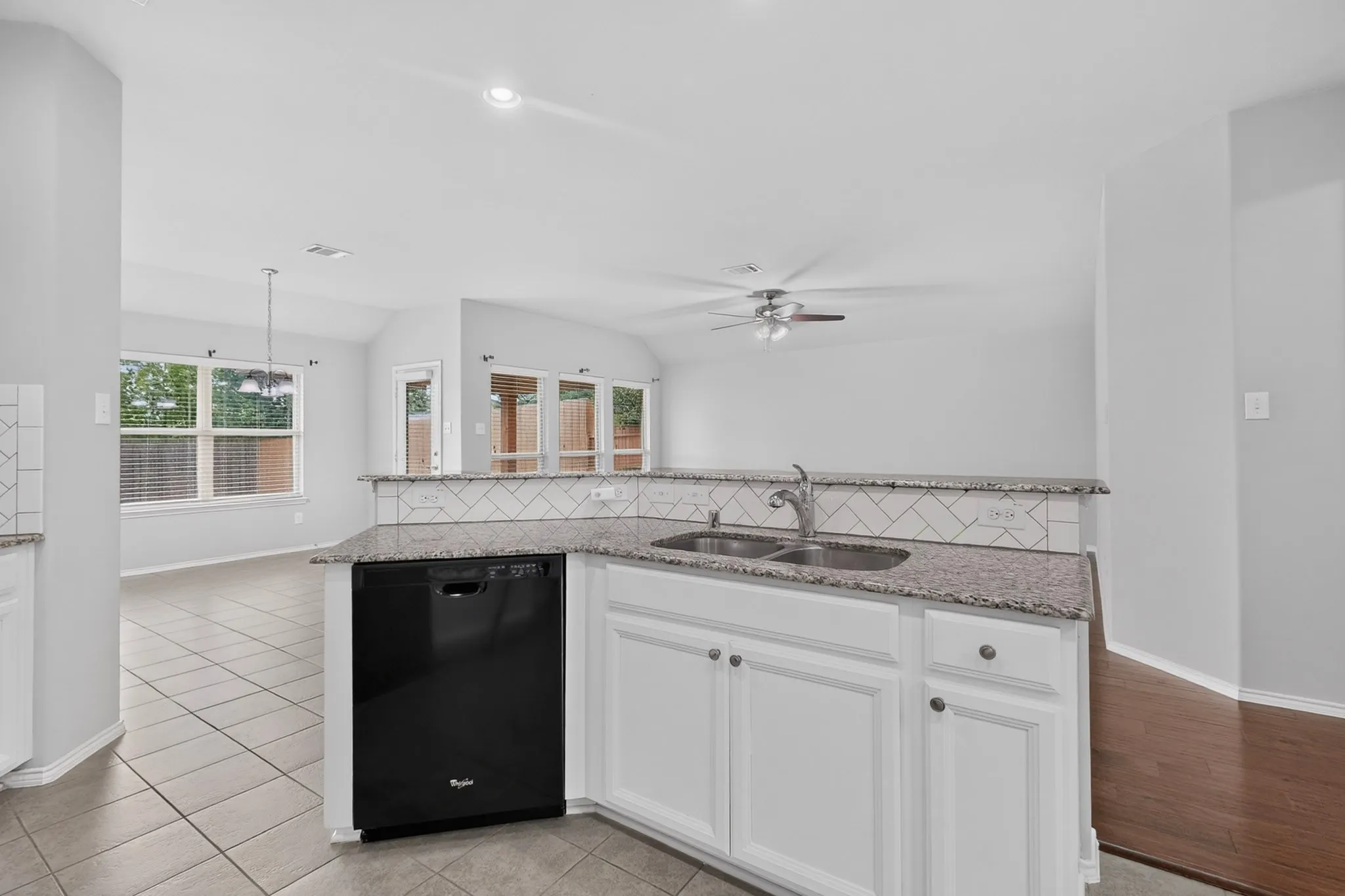 Single Family Residence For Sale in Tarrant County , 13008 Palancar Drive, Fort Worth, Texas 76244, 3 Bedroom, 2 Bathroom, 2 Garage spaces, 1,740 Sqft, built in 2016, mls#21308232, Real Estate Agent in Fort Worth, Homes For Sale in Tarrant county, Homes For Sale in Fort Worth, Realtor in Fort Worth Texas, Real Estate Brokerage Independent Realty Texas, Luminita Cordes Realtor