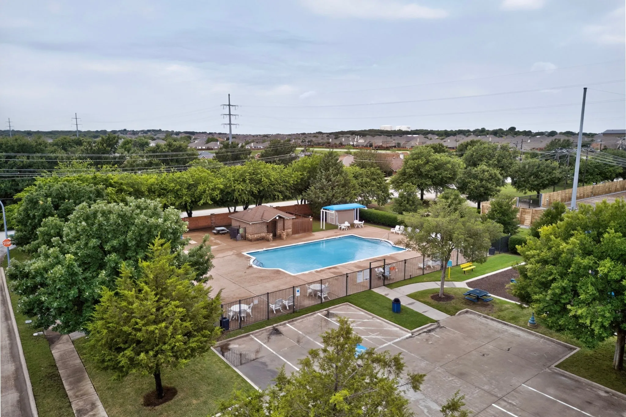 Single Family Residence For Sale in Tarrant County , 13008 Palancar Drive, Fort Worth, Texas 76244, 3 Bedroom, 2 Bathroom, 2 Garage spaces, 1,740 Sqft, built in 2016, mls#21308232, Real Estate Agent in Fort Worth, Homes For Sale in Tarrant county, Homes For Sale in Fort Worth, Realtor in Fort Worth Texas, Real Estate Brokerage Independent Realty Texas, Luminita Cordes Realtor
