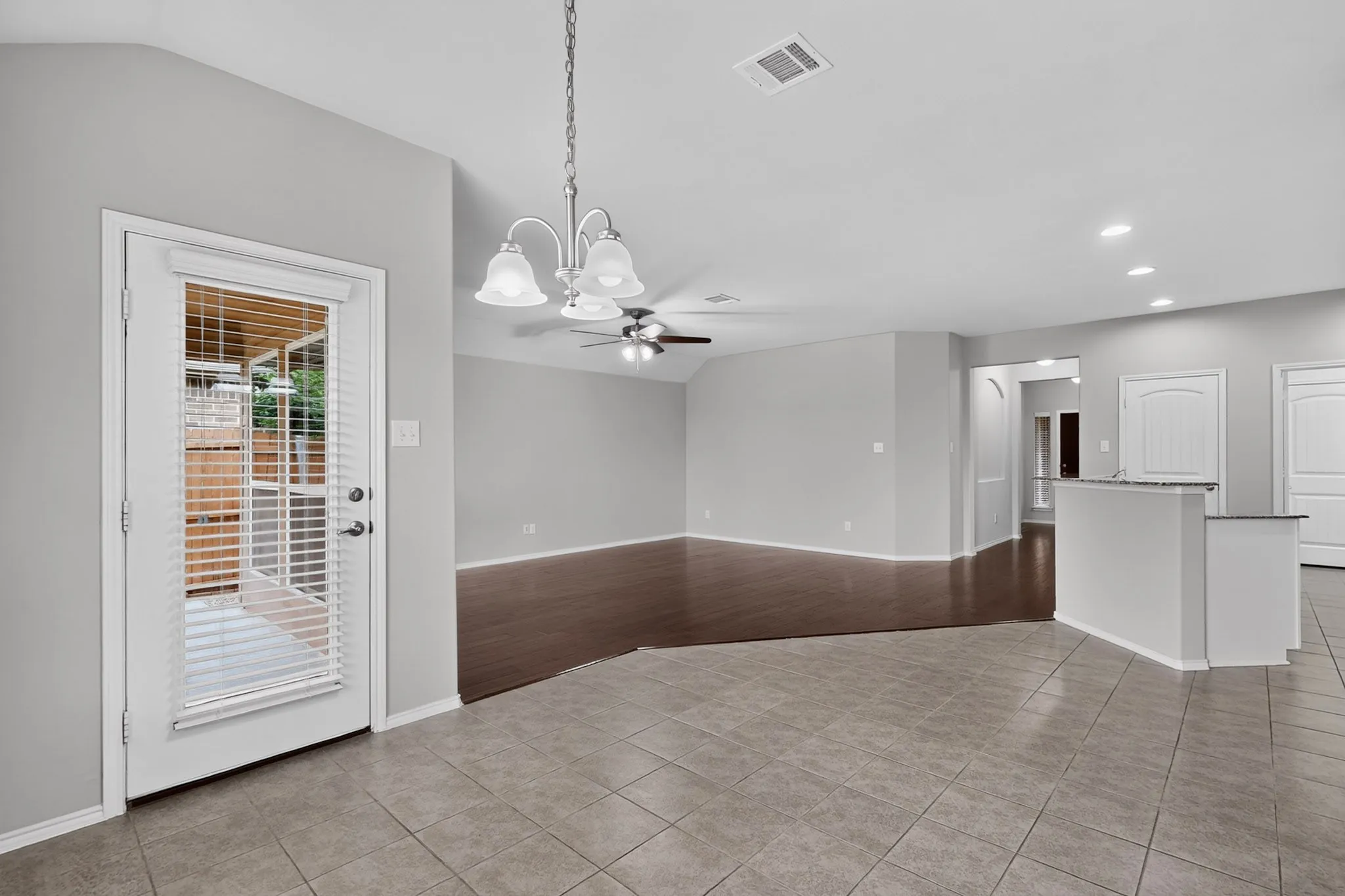 Single Family Residence For Sale in Tarrant County , 13008 Palancar Drive, Fort Worth, Texas 76244, 3 Bedroom, 2 Bathroom, 2 Garage spaces, 1,740 Sqft, built in 2016, mls#21308232, Real Estate Agent in Fort Worth, Homes For Sale in Tarrant county, Homes For Sale in Fort Worth, Realtor in Fort Worth Texas, Real Estate Brokerage Independent Realty Texas, Luminita Cordes Realtor
