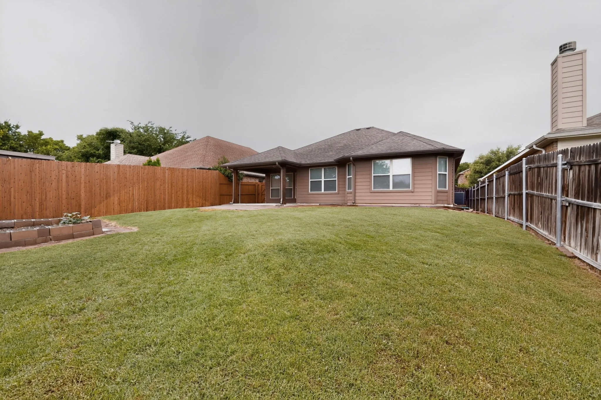 Single Family Residence For Sale in Tarrant County , 13008 Palancar Drive, Fort Worth, Texas 76244, 3 Bedroom, 2 Bathroom, 2 Garage spaces, 1,740 Sqft, built in 2016, mls#21308232, Real Estate Agent in Fort Worth, Homes For Sale in Tarrant county, Homes For Sale in Fort Worth, Realtor in Fort Worth Texas, Real Estate Brokerage Independent Realty Texas, Luminita Cordes Realtor
