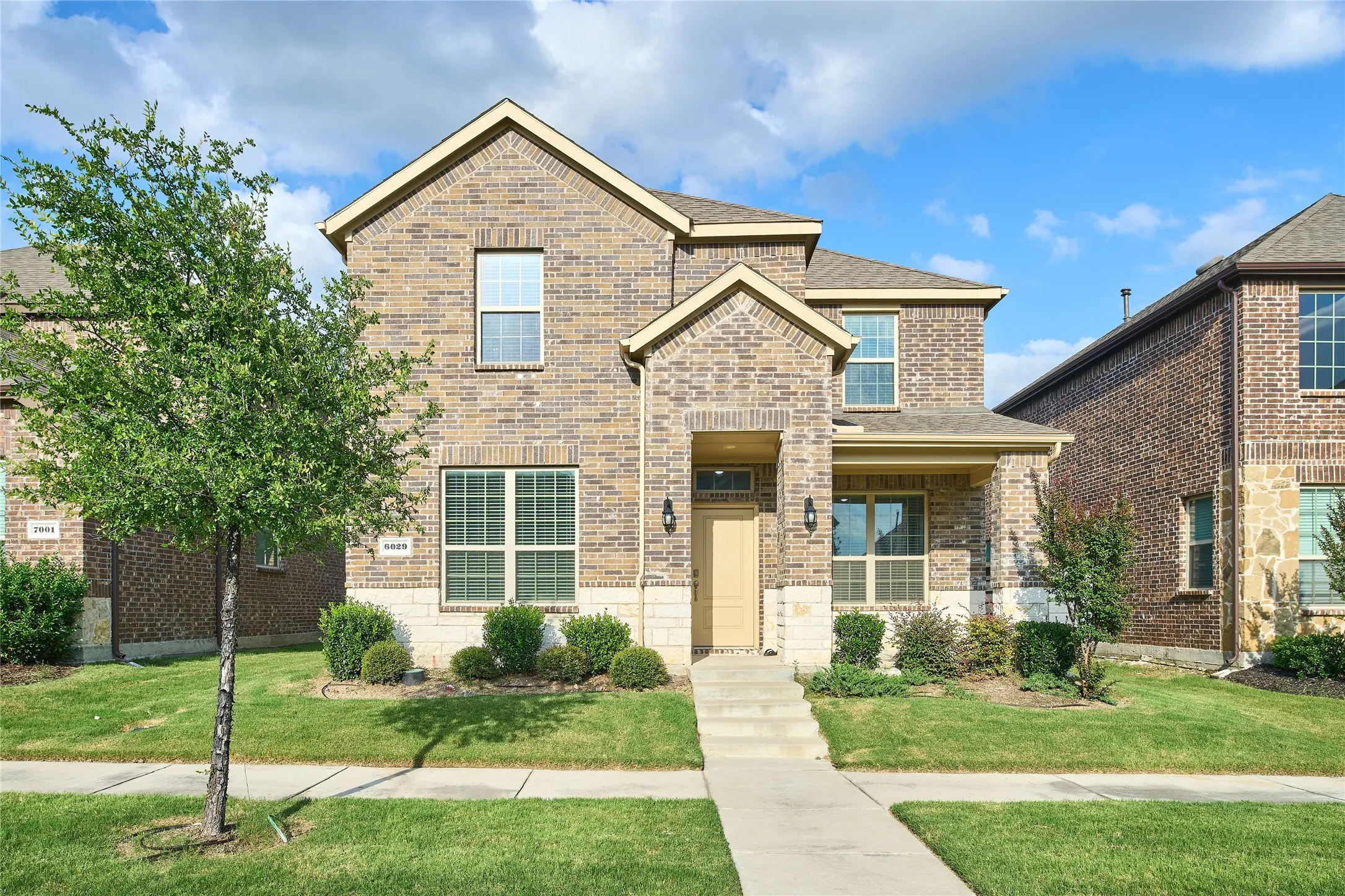 Single Family Residence For Sale in Denton County , 6029 Wildflower Way, Little Elm, Texas 76227, 4 Bedroom, 3 Bathroom, 2 Garage spaces, 2,235 Sqft, built in 2021, mls#21308409, Real Estate Agent in Little Elm, Homes For Sale in Denton county, Homes For Sale in Little Elm, Realtor in Little Elm Texas, Real Estate Brokerage Independent Realty Texas, Luminita Cordes Realtor