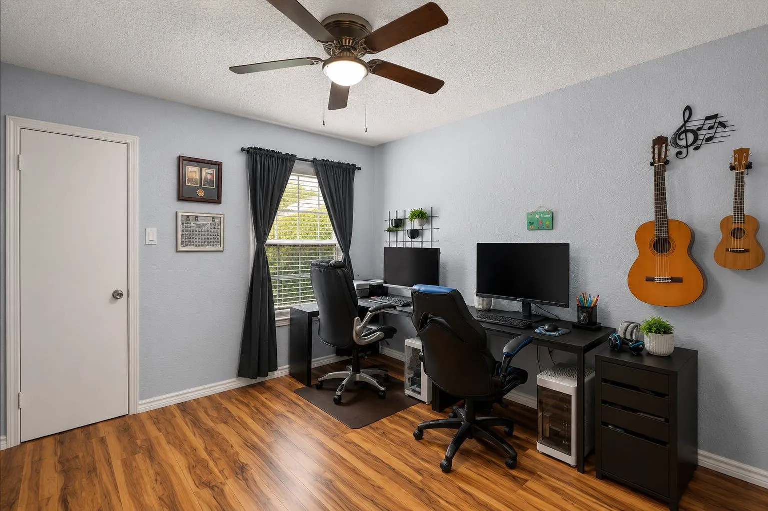 Condominium For Sale in Collin County , 4748 Old Bent Tree Lane 2307, Dallas, Texas 75287, 2 Bedroom, 2 Bathroom, Garage spaces, 1,070 Sqft, built in 1985, mls#21296784, Real Estate Agent in Dallas, Homes For Sale in Collin county, Homes For Sale in Dallas, Realtor in Dallas Texas, Real Estate Brokerage Independent Realty Texas, Luminita Cordes Realtor