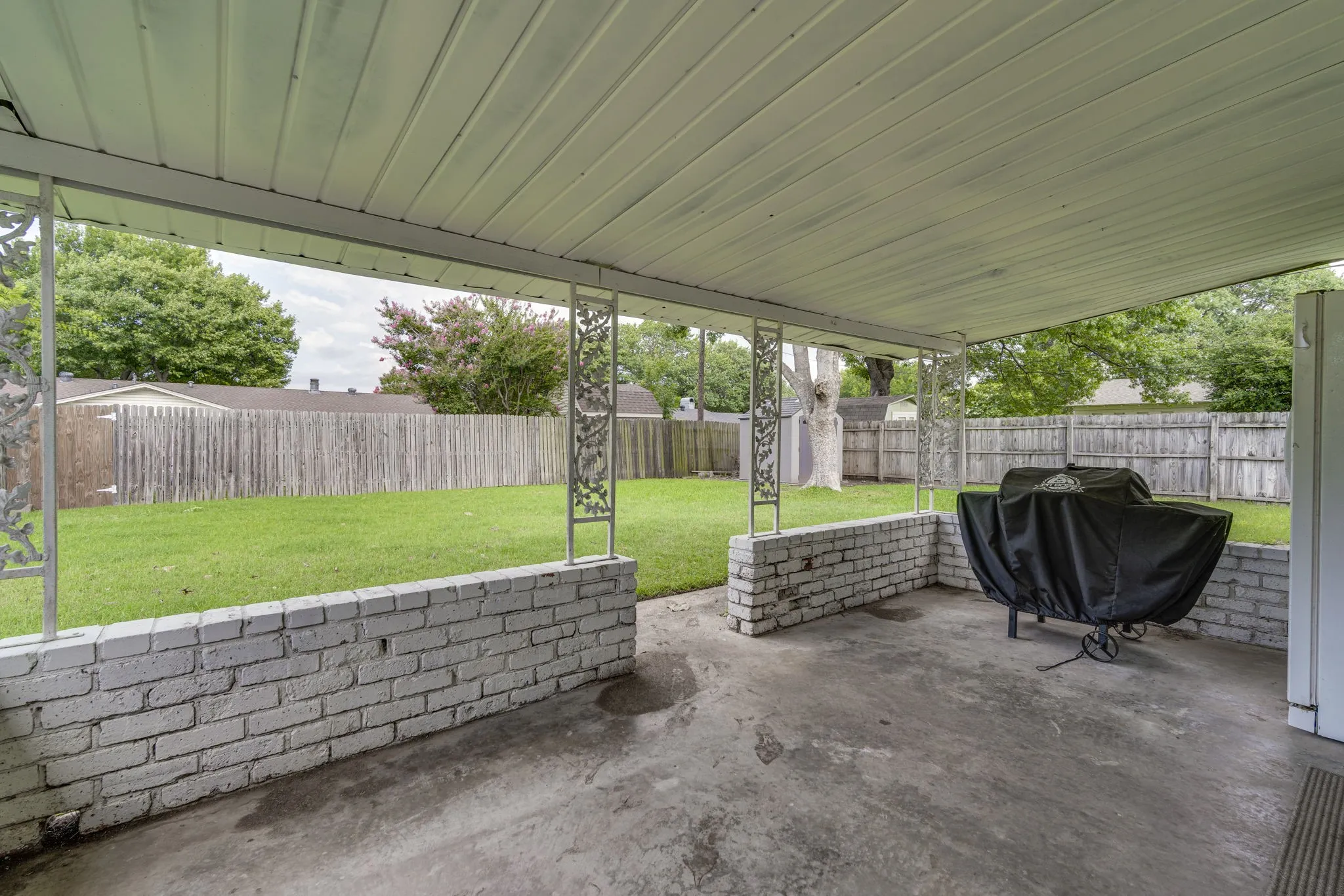 Nice private covered patio in the back.
