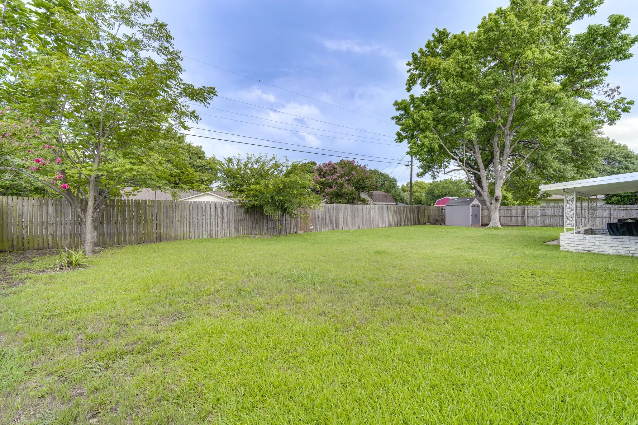Lots of area to enjoy the outdoors.