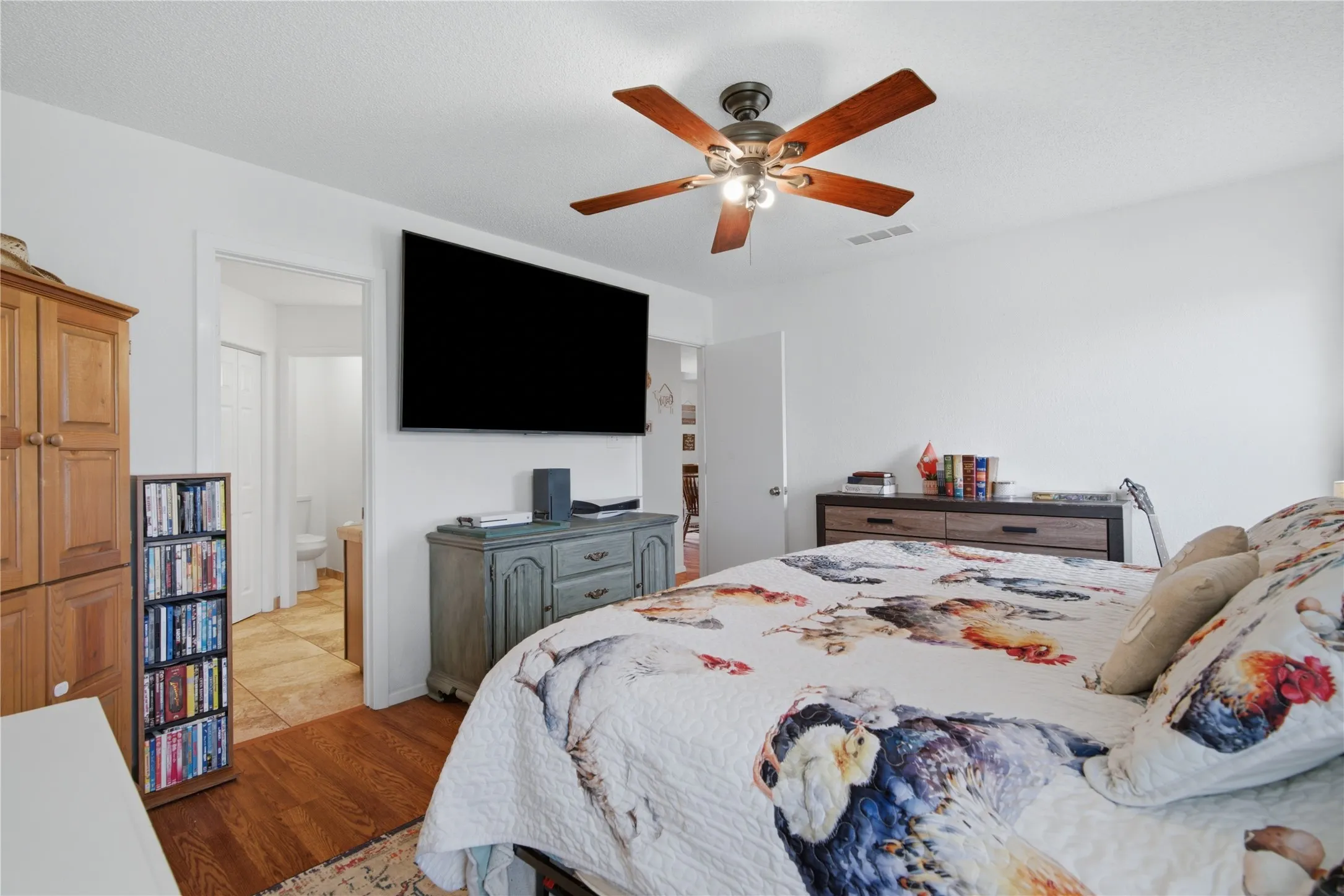Single Family Residence For Sale in Parker County , 3039 Sunrise Trail, Weatherford, Texas 76088, 3 Bedroom, 2 Bathroom, Garage spaces, 1,876 Sqft, built in 1989, mls#21307171, Real Estate Agent in Weatherford, Homes For Sale in Parker county, Homes For Sale in Weatherford, Realtor in Weatherford Texas, Real Estate Brokerage Independent Realty Texas, Luminita Cordes Realtor