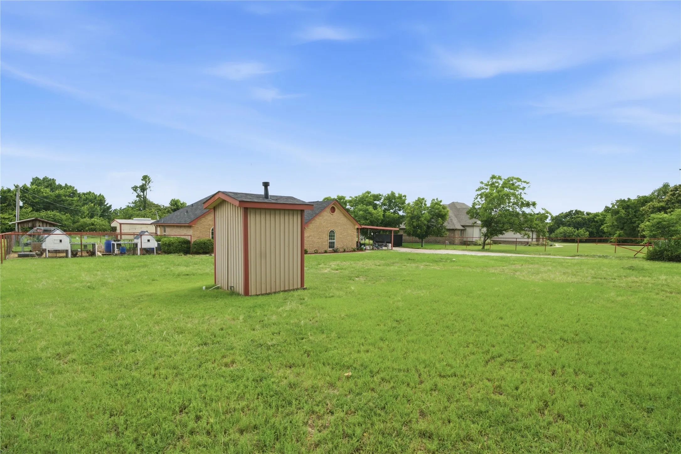 Single Family Residence For Sale in Parker County , 3039 Sunrise Trail, Weatherford, Texas 76088, 3 Bedroom, 2 Bathroom, Garage spaces, 1,876 Sqft, built in 1989, mls#21307171, Real Estate Agent in Weatherford, Homes For Sale in Parker county, Homes For Sale in Weatherford, Realtor in Weatherford Texas, Real Estate Brokerage Independent Realty Texas, Luminita Cordes Realtor