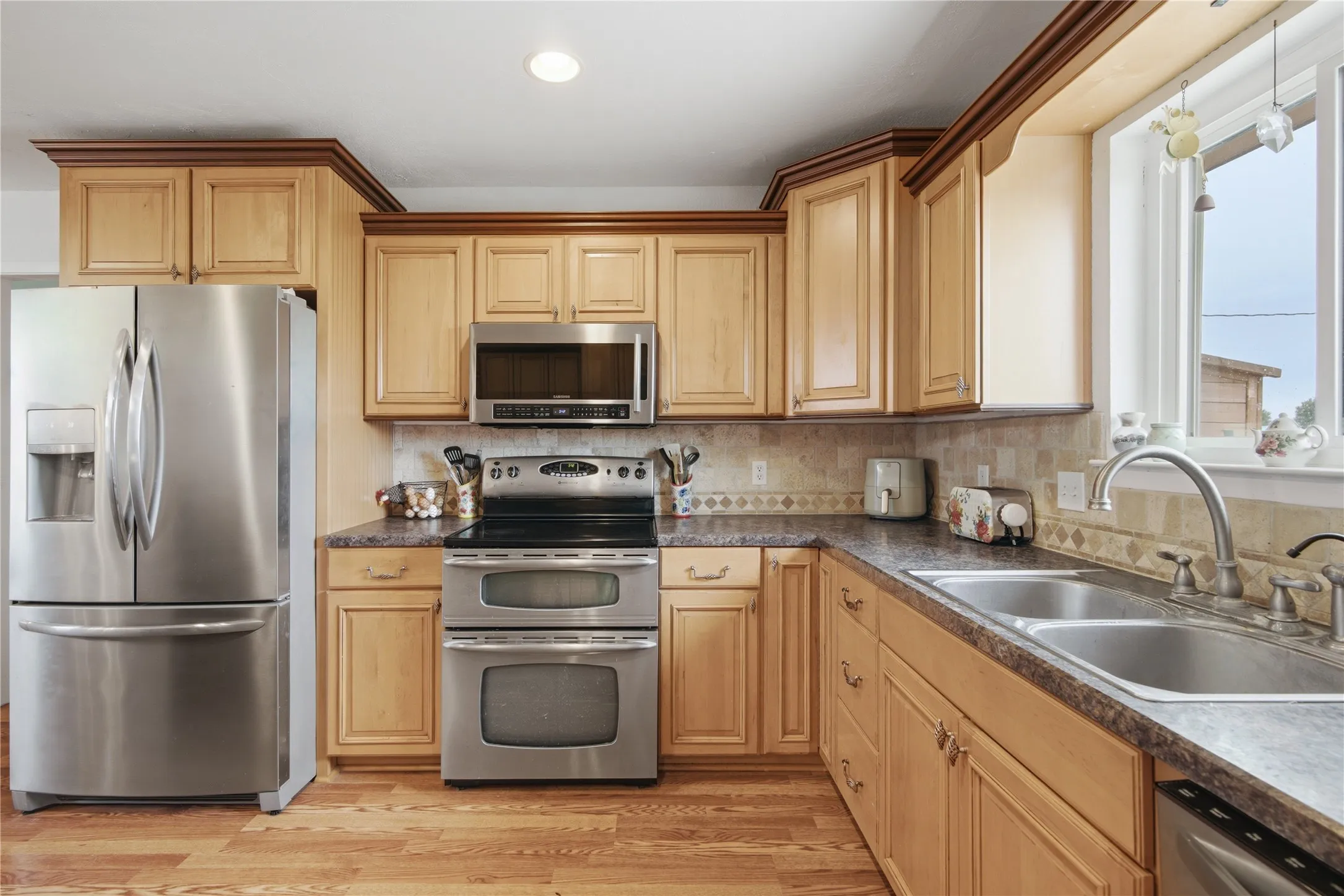 Single Family Residence For Sale in Parker County , 3039 Sunrise Trail, Weatherford, Texas 76088, 3 Bedroom, 2 Bathroom, Garage spaces, 1,876 Sqft, built in 1989, mls#21307171, Real Estate Agent in Weatherford, Homes For Sale in Parker county, Homes For Sale in Weatherford, Realtor in Weatherford Texas, Real Estate Brokerage Independent Realty Texas, Luminita Cordes Realtor
