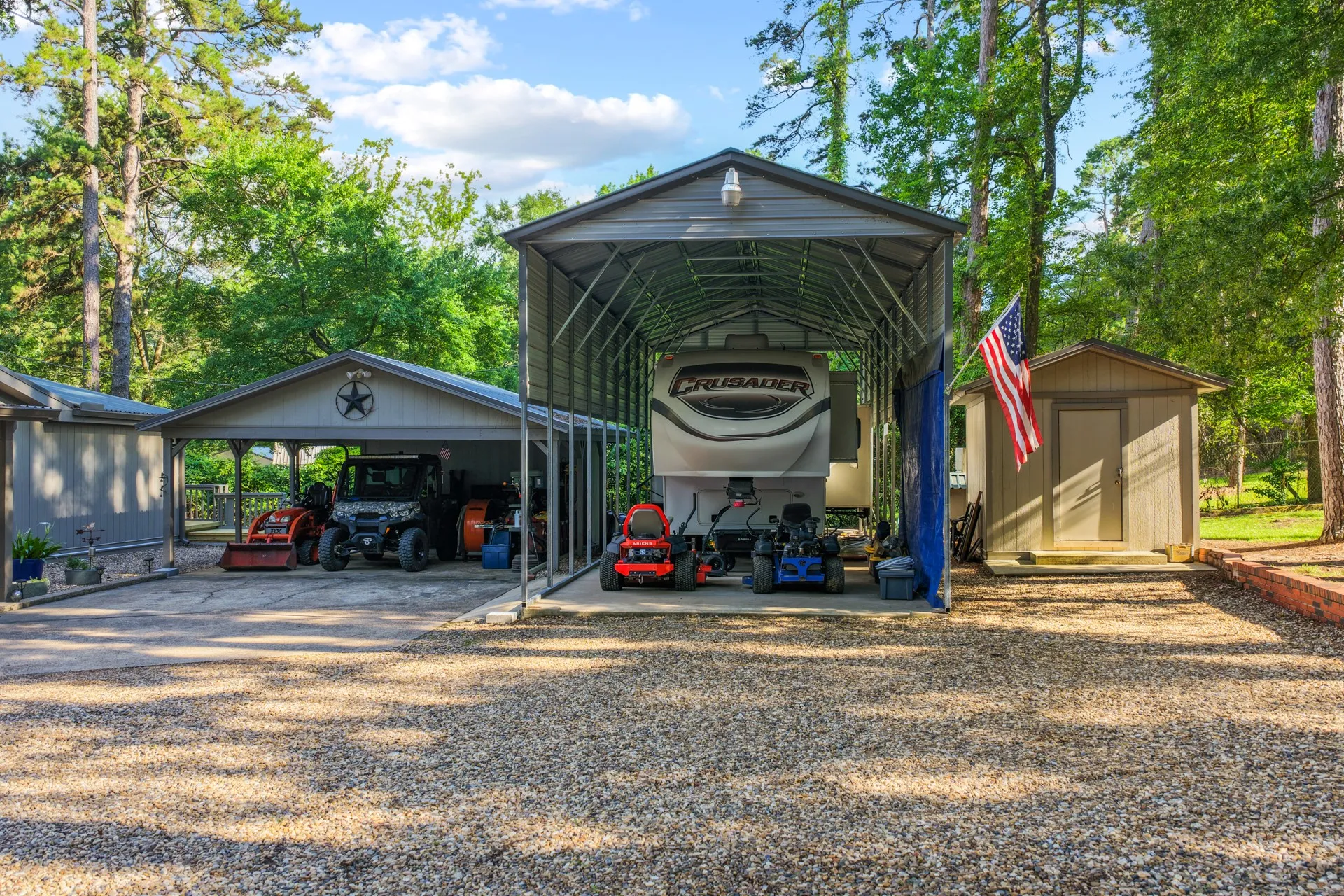 Manufactured Home For Sale in Marion County , 197 SHREVEPORT Street, Avinger, Texas 75630, 4 Bedroom, 4 Bathroom, 2 Garage spaces, 3,120 Sqft, built in 1986, mls#21308436, Real Estate Agent in Avinger, Homes For Sale in Marion county, Homes For Sale in Avinger, Realtor in Avinger Texas, Real Estate Brokerage Independent Realty Texas, Luminita Cordes Realtor