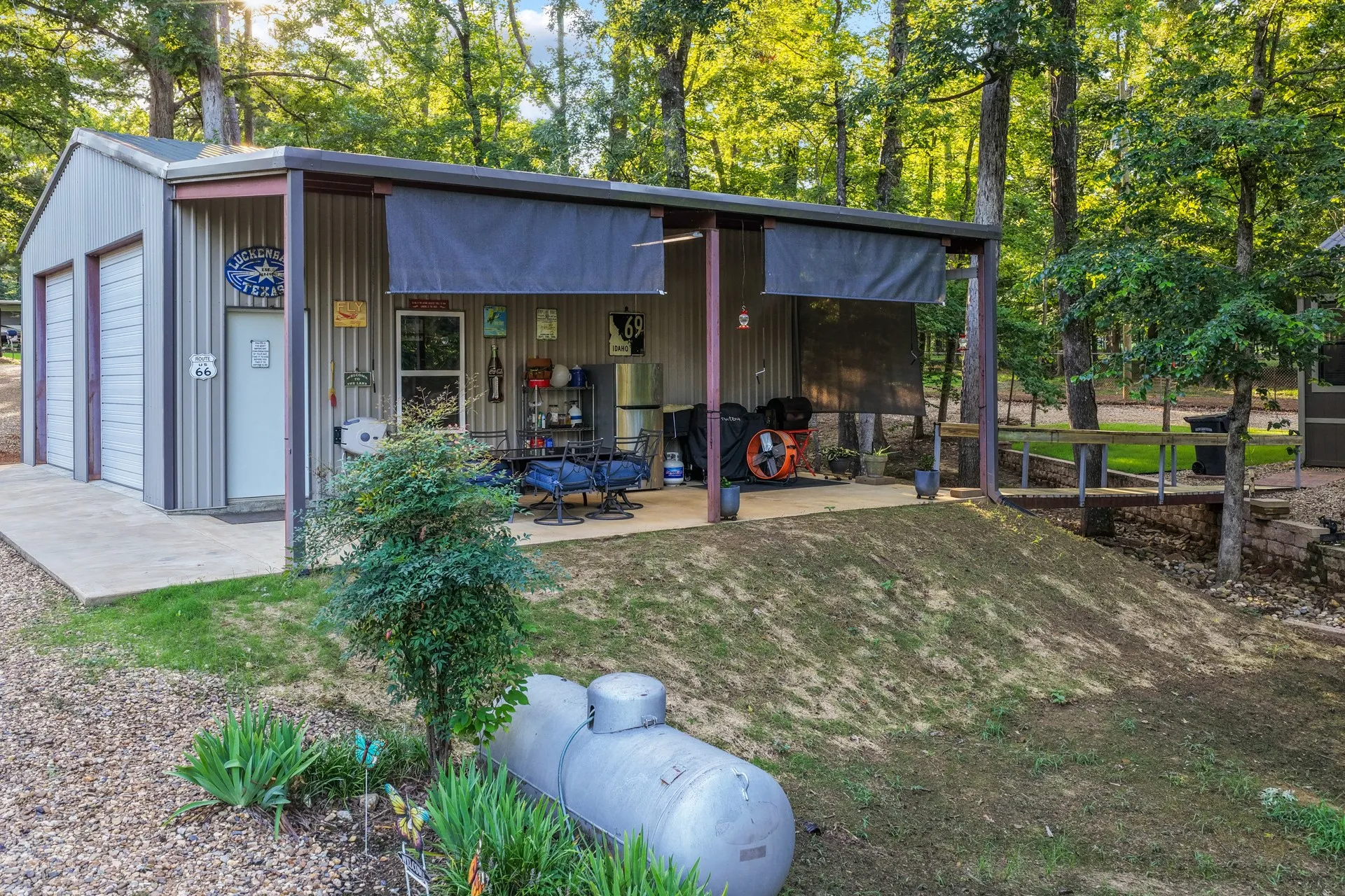 Manufactured Home For Sale in Marion County , 197 SHREVEPORT Street, Avinger, Texas 75630, 4 Bedroom, 4 Bathroom, 2 Garage spaces, 3,120 Sqft, built in 1986, mls#21308436, Real Estate Agent in Avinger, Homes For Sale in Marion county, Homes For Sale in Avinger, Realtor in Avinger Texas, Real Estate Brokerage Independent Realty Texas, Luminita Cordes Realtor