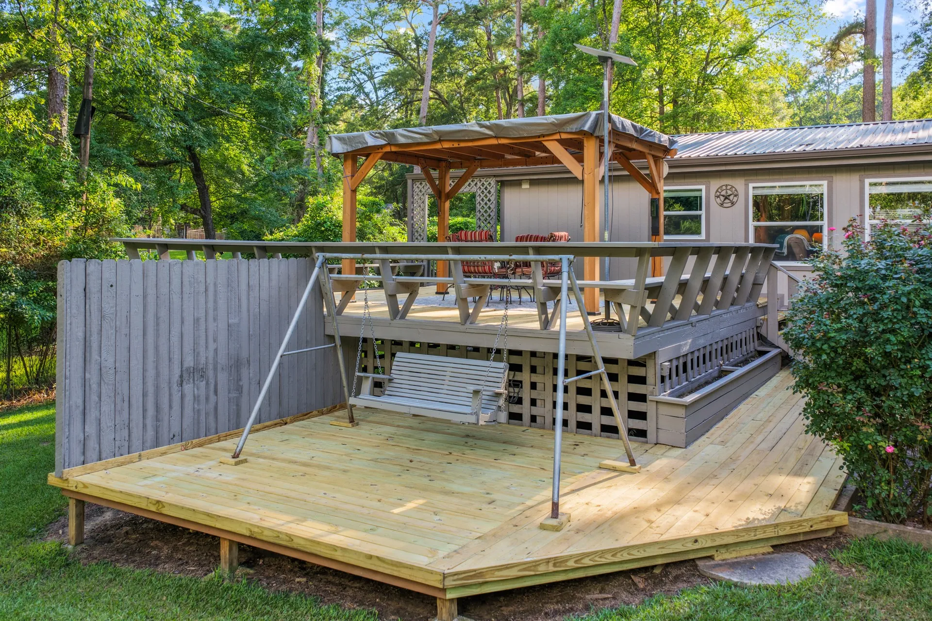 Manufactured Home For Sale in Marion County , 197 SHREVEPORT Street, Avinger, Texas 75630, 4 Bedroom, 4 Bathroom, 2 Garage spaces, 3,120 Sqft, built in 1986, mls#21308436, Real Estate Agent in Avinger, Homes For Sale in Marion county, Homes For Sale in Avinger, Realtor in Avinger Texas, Real Estate Brokerage Independent Realty Texas, Luminita Cordes Realtor