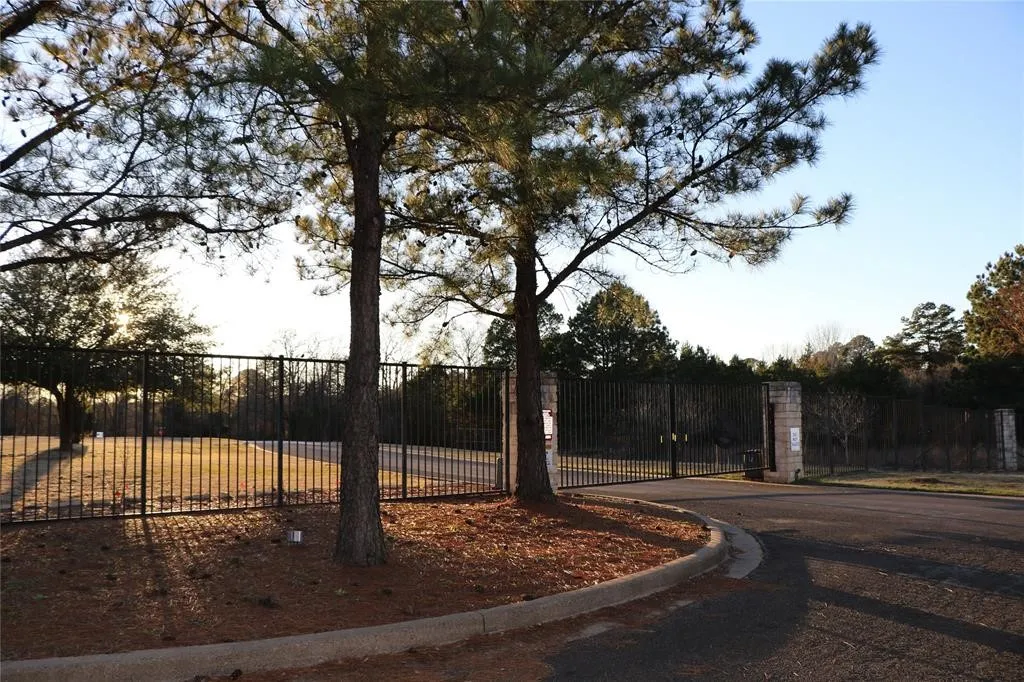 Improved Land For Sale in Henderson County , Lot 465 CR-4710, Larue, Texas 75770, 0, 0, Garage spaces, 0 Sqft, built in 0, Price $90,000, mls#21308440, Real Estate Agent in Larue, Homes For Sale in Henderson county, Homes For Sale in Larue, Realtor in Larue Texas, Real Estate Brokerage Independent Realty Texas, Luminita Cordes Realtor