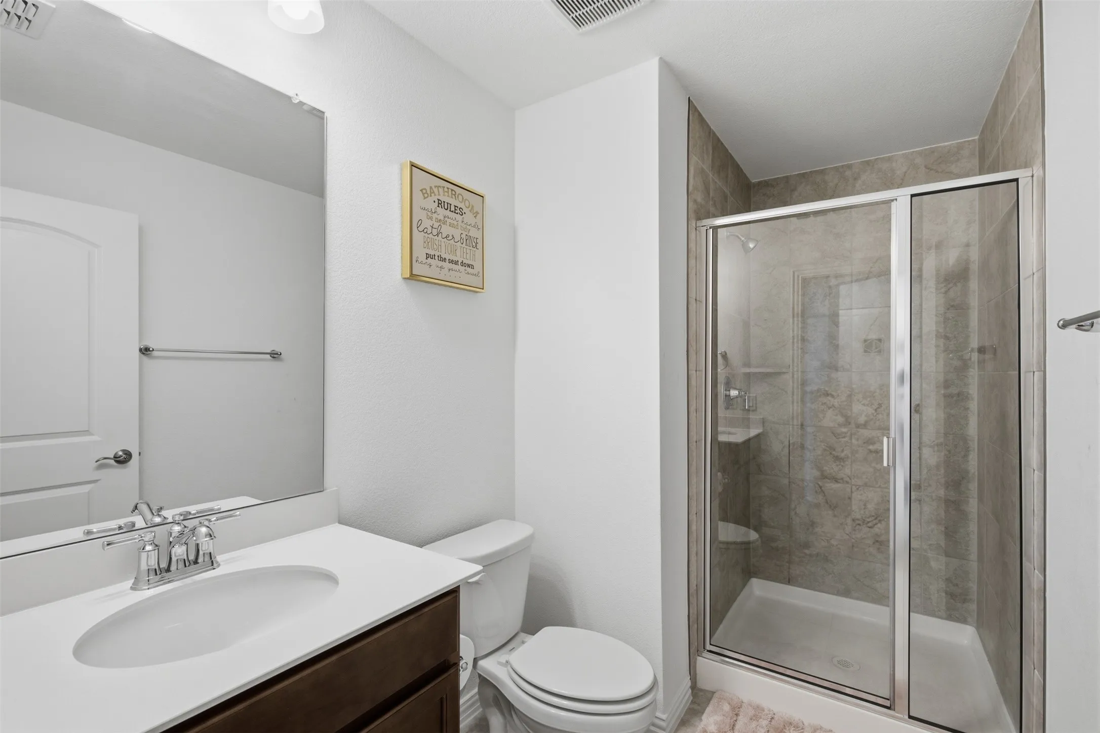 2nd Bathroom