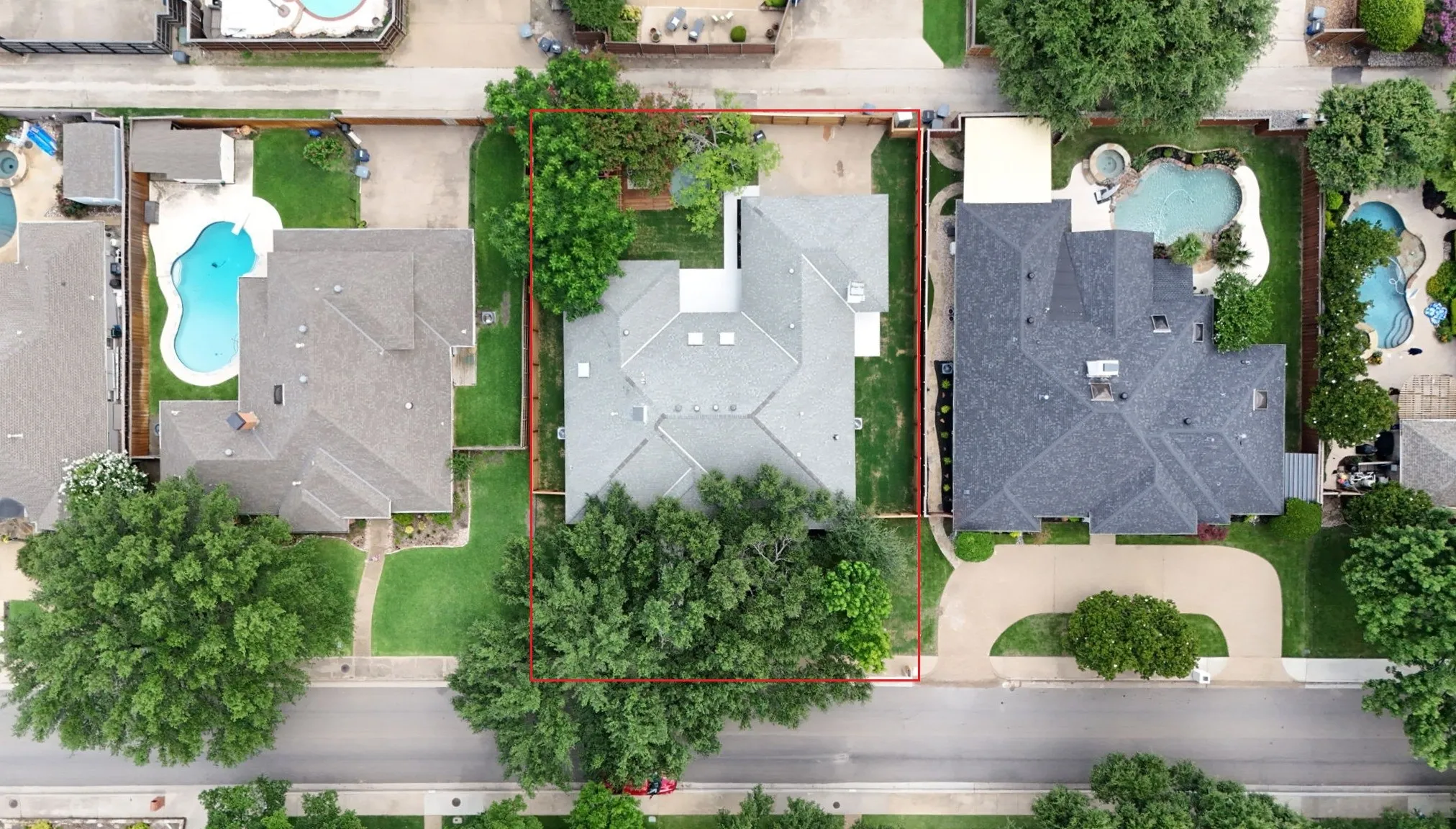 Single Family Residence For Sale in Collin County , 7130 Debbe Drive, Dallas, Texas 75252, 4 Bedroom, 4 Bathroom, 3 Garage spaces, 3,300 Sqft, built in 1982, mls#21308457, Real Estate Agent in Dallas, Homes For Sale in Collin county, Homes For Sale in Dallas, Realtor in Dallas Texas, Real Estate Brokerage Independent Realty Texas, Luminita Cordes Realtor