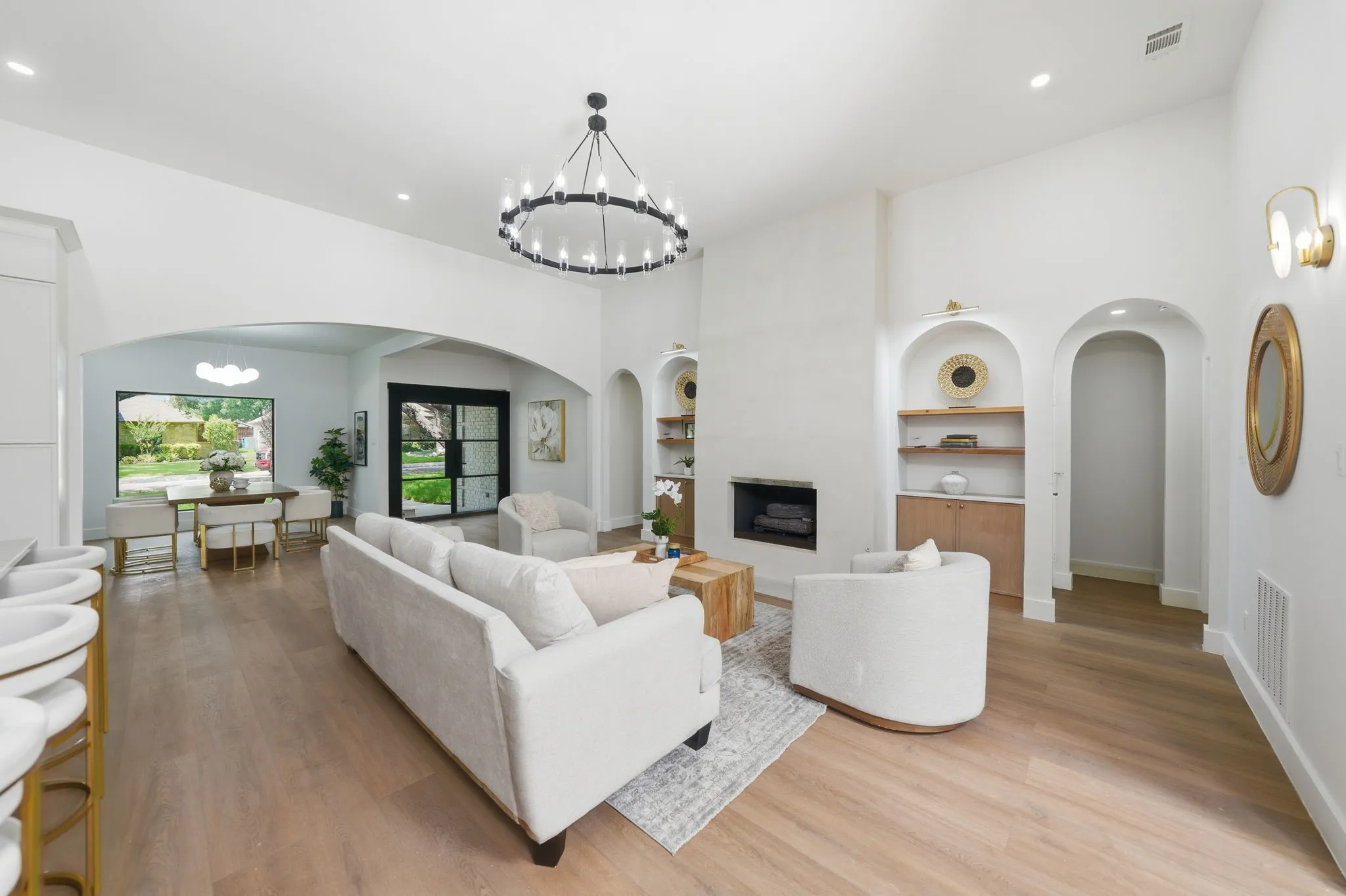 Single Family Residence For Sale in Collin County , 7130 Debbe Drive, Dallas, Texas 75252, 4 Bedroom, 4 Bathroom, 3 Garage spaces, 3,300 Sqft, built in 1982, mls#21308457, Real Estate Agent in Dallas, Homes For Sale in Collin county, Homes For Sale in Dallas, Realtor in Dallas Texas, Real Estate Brokerage Independent Realty Texas, Luminita Cordes Realtor