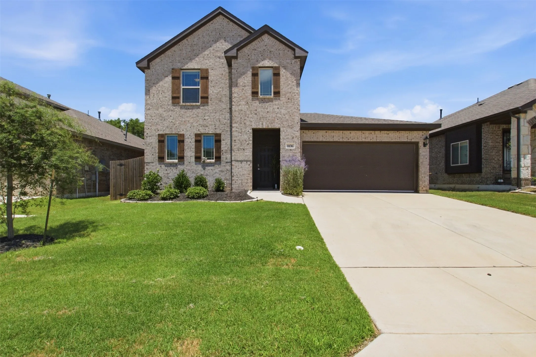 Single Family Residence For Sale in Johnson County , 1136 Country Glen Drive, Godley, Texas 76044, 4 Bedroom, 3 Bathroom, 2 Garage spaces, 2,238 Sqft, built in 2022, mls#21307654, Real Estate Agent in Godley, Homes For Sale in Johnson county, Homes For Sale in Godley, Realtor in Godley Texas, Real Estate Brokerage Independent Realty Texas, Luminita Cordes Realtor