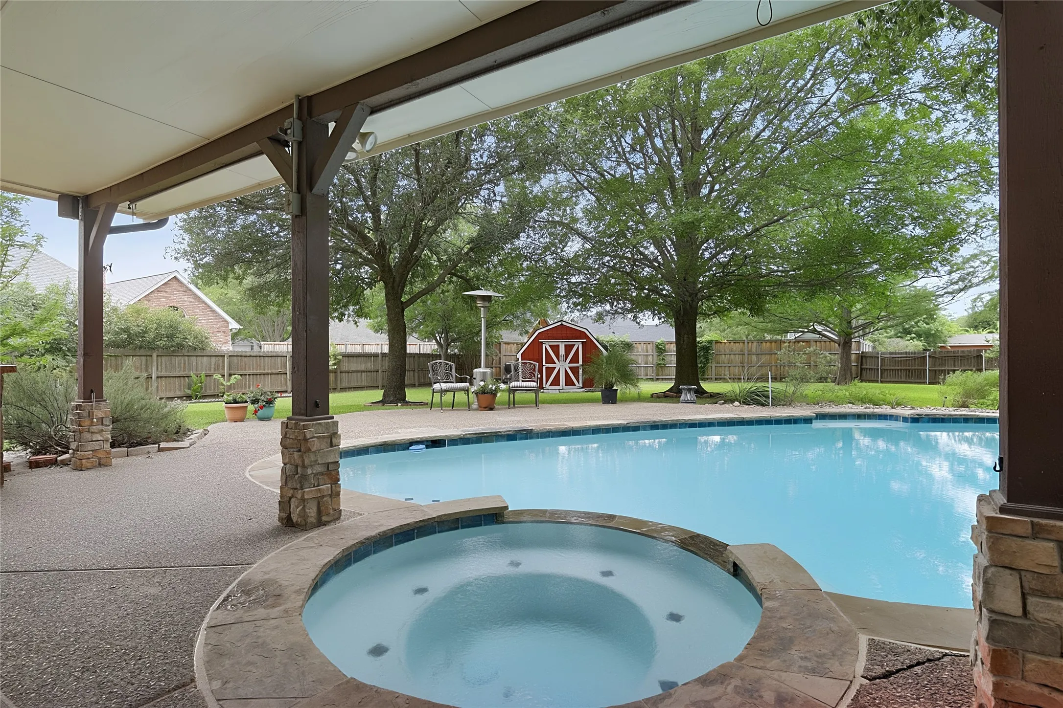 Single Family Residence For Sale in Tarrant County , 948 Tealwood Drive, Keller, Texas 76248, 4 Bedroom, 4 Bathroom, 2 Garage spaces, 2,842 Sqft, built in 1992, mls#21308198, Real Estate Agent in Keller, Homes For Sale in Tarrant county, Homes For Sale in Keller, Realtor in Keller Texas, Real Estate Brokerage Independent Realty Texas, Luminita Cordes Realtor