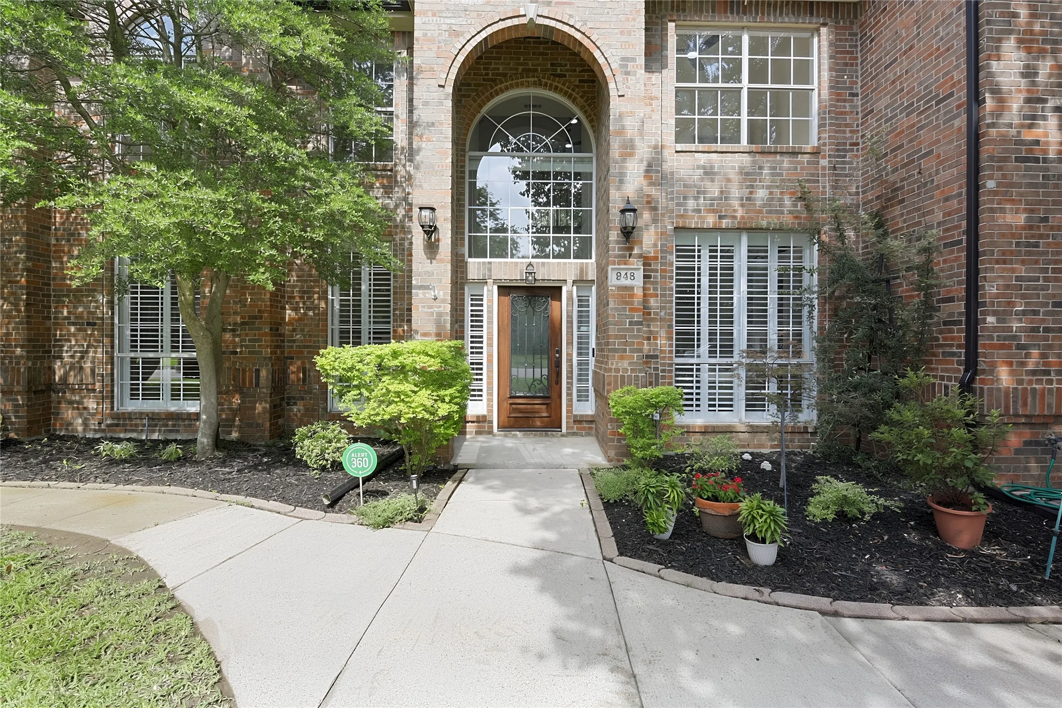Single Family Residence For Sale in Tarrant County , 948 Tealwood Drive, Keller, Texas 76248, 4 Bedroom, 4 Bathroom, 2 Garage spaces, 2,842 Sqft, built in 1992, mls#21308198, Real Estate Agent in Keller, Homes For Sale in Tarrant county, Homes For Sale in Keller, Realtor in Keller Texas, Real Estate Brokerage Independent Realty Texas, Luminita Cordes Realtor